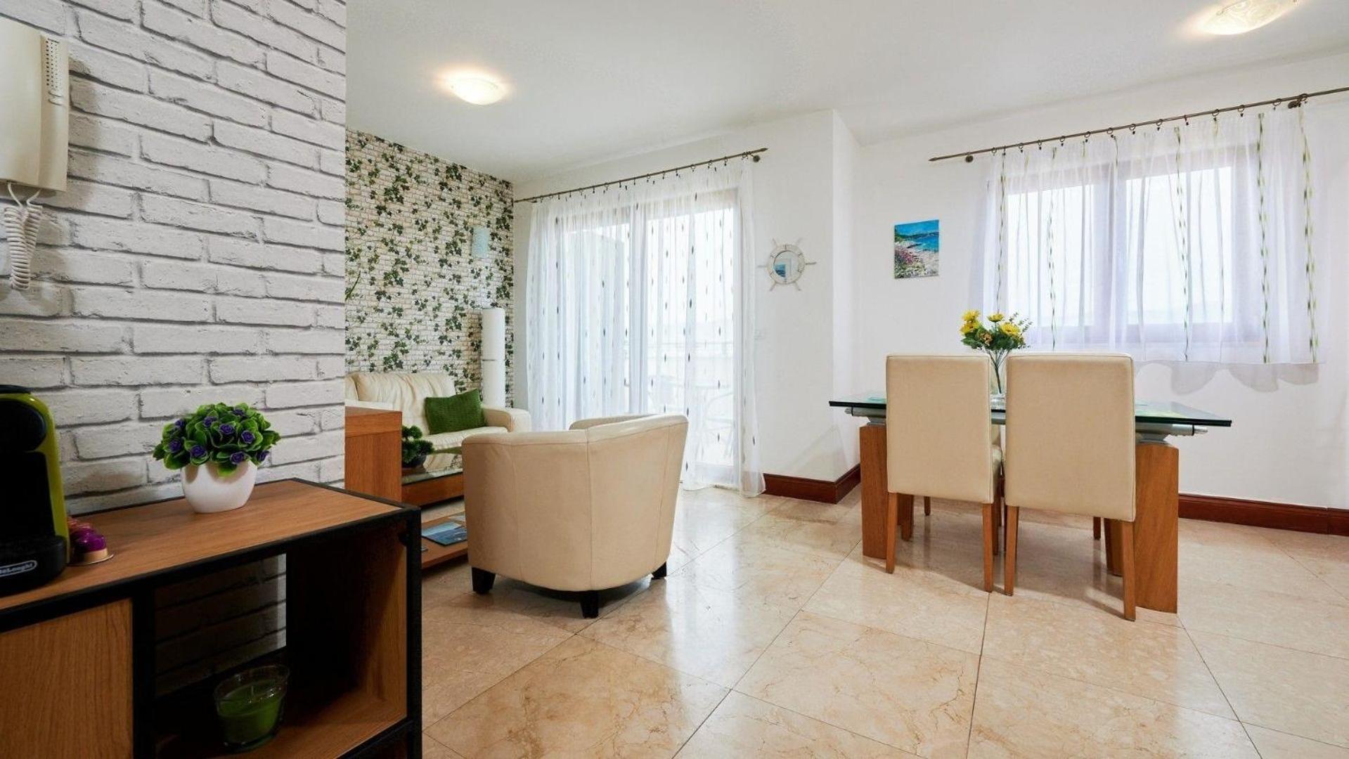 Ferienwohnung für 4 Personen in Slatine, Dalmatien