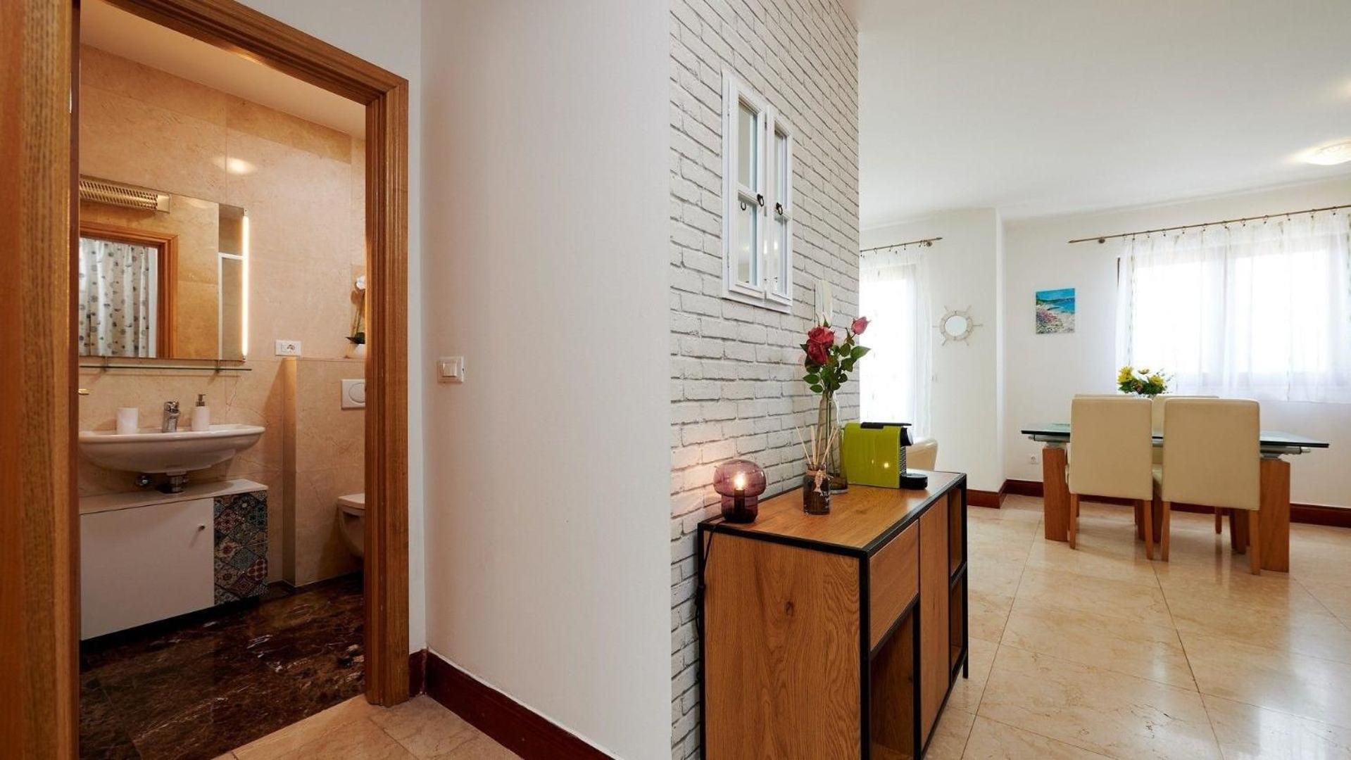 Ferienwohnung für 4 Personen in Slatine, Dalmatien