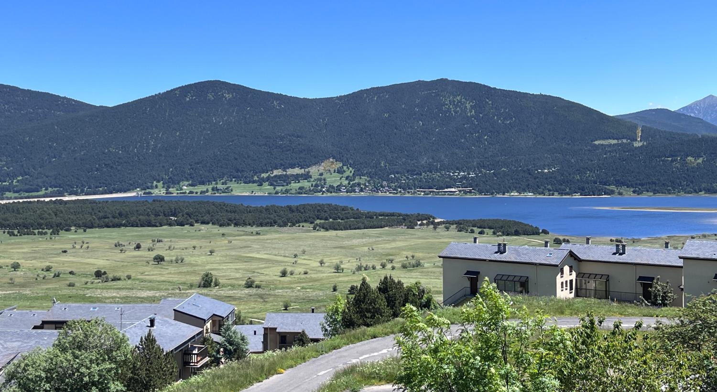 SUPERBE T2 ATYPIQUE-Vue PANORAMIQUE-IDEALEMENT SITUE !