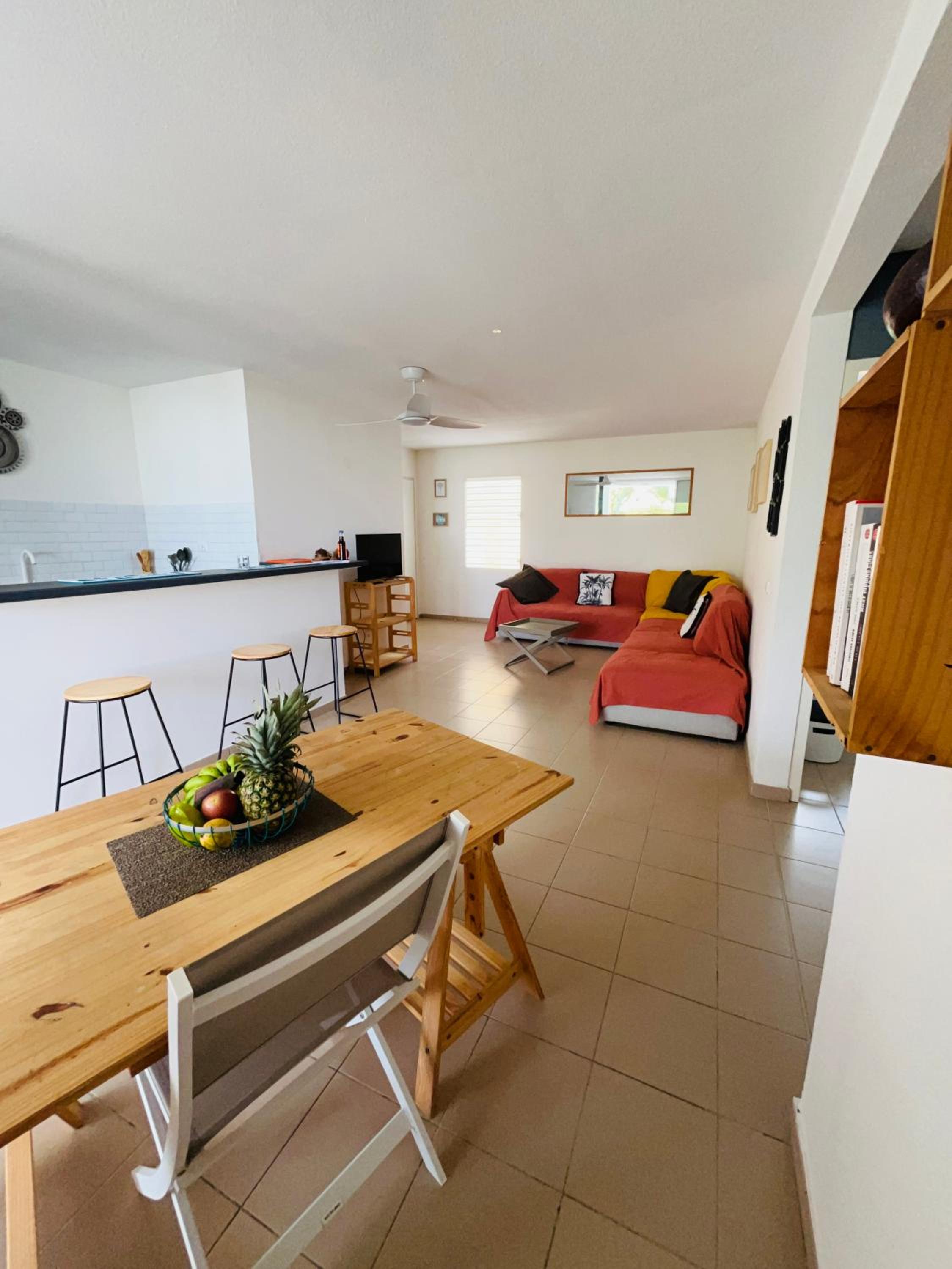 Sainte Anne , Appartement spacieux avec balcon bord de mer view 2