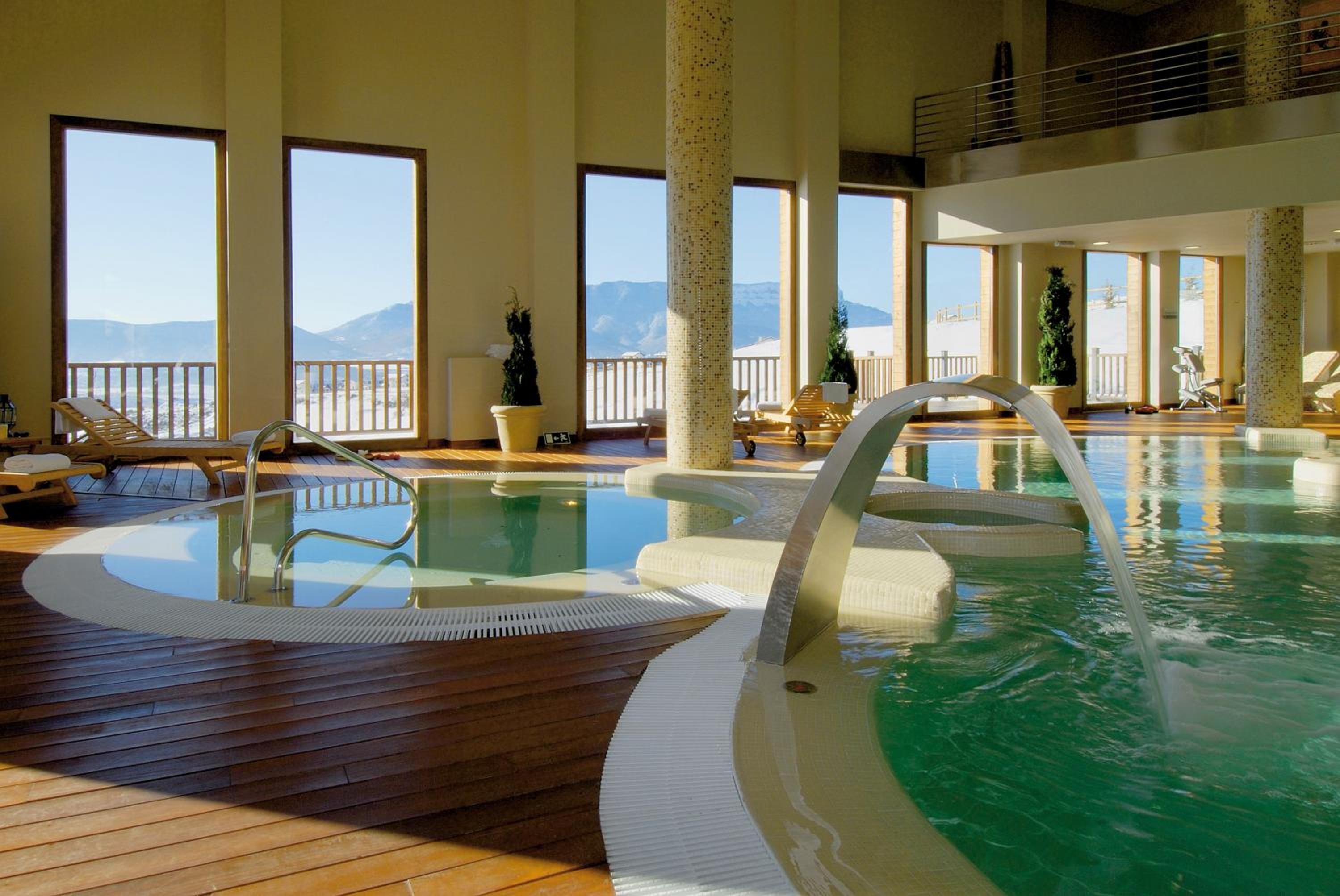 Hotel & Spa Real Badaguás Jaca en Badaguás — recepcion & lobby