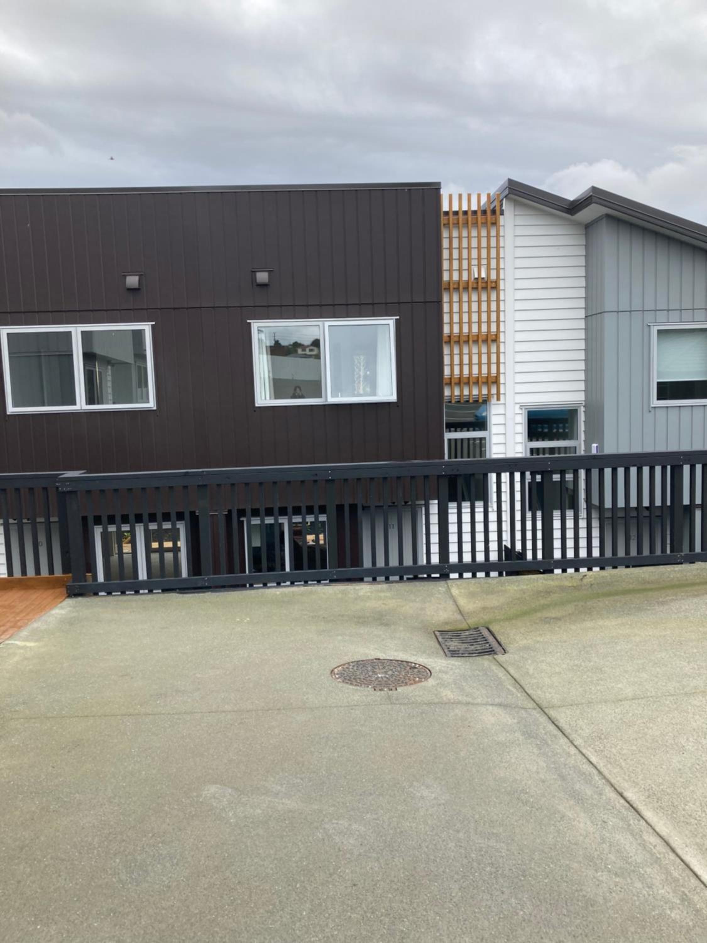 brand new townhouse homestay, free street parking view 2