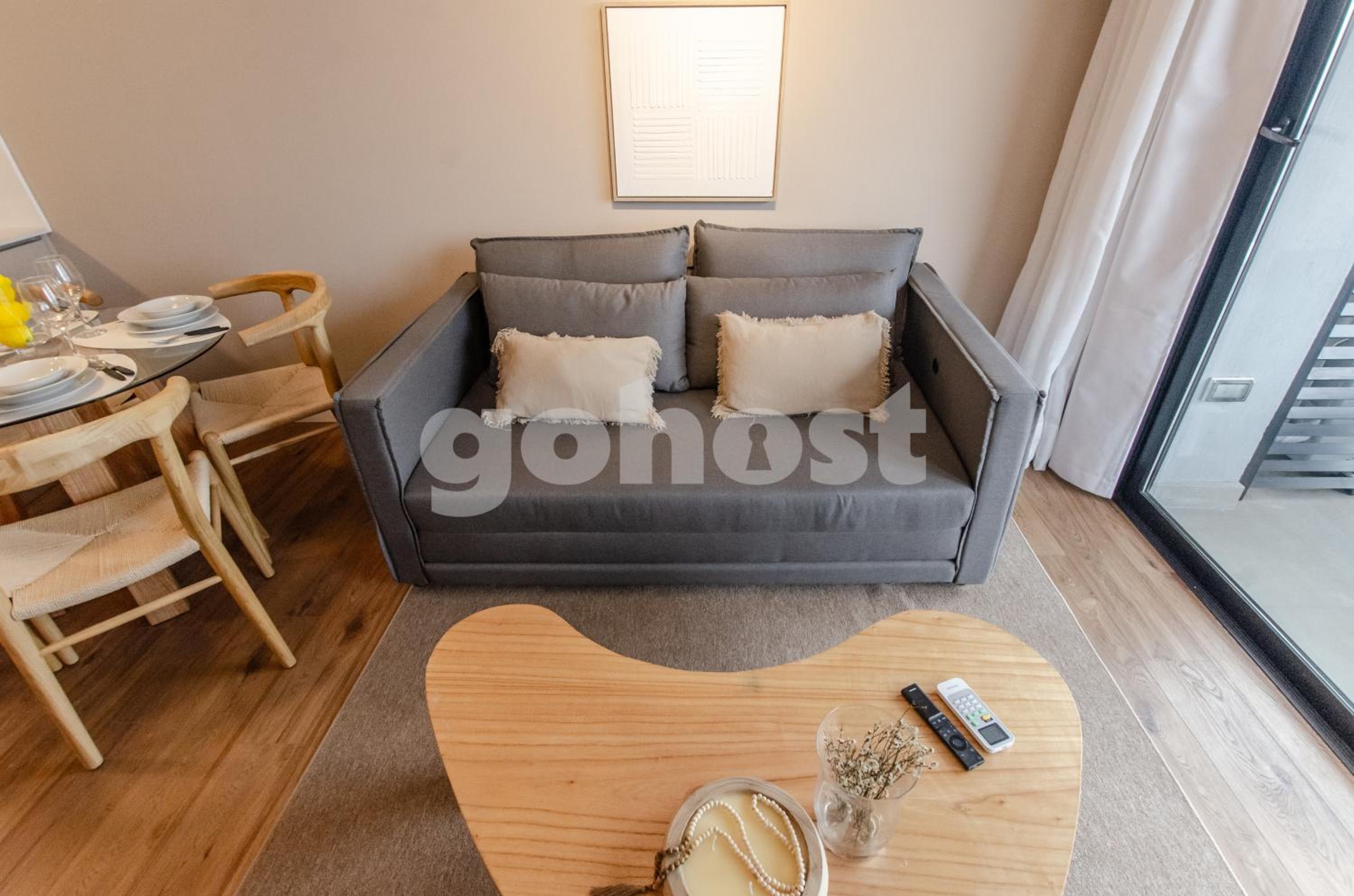 Dazzling apt one block from Shopping del Sol view 4