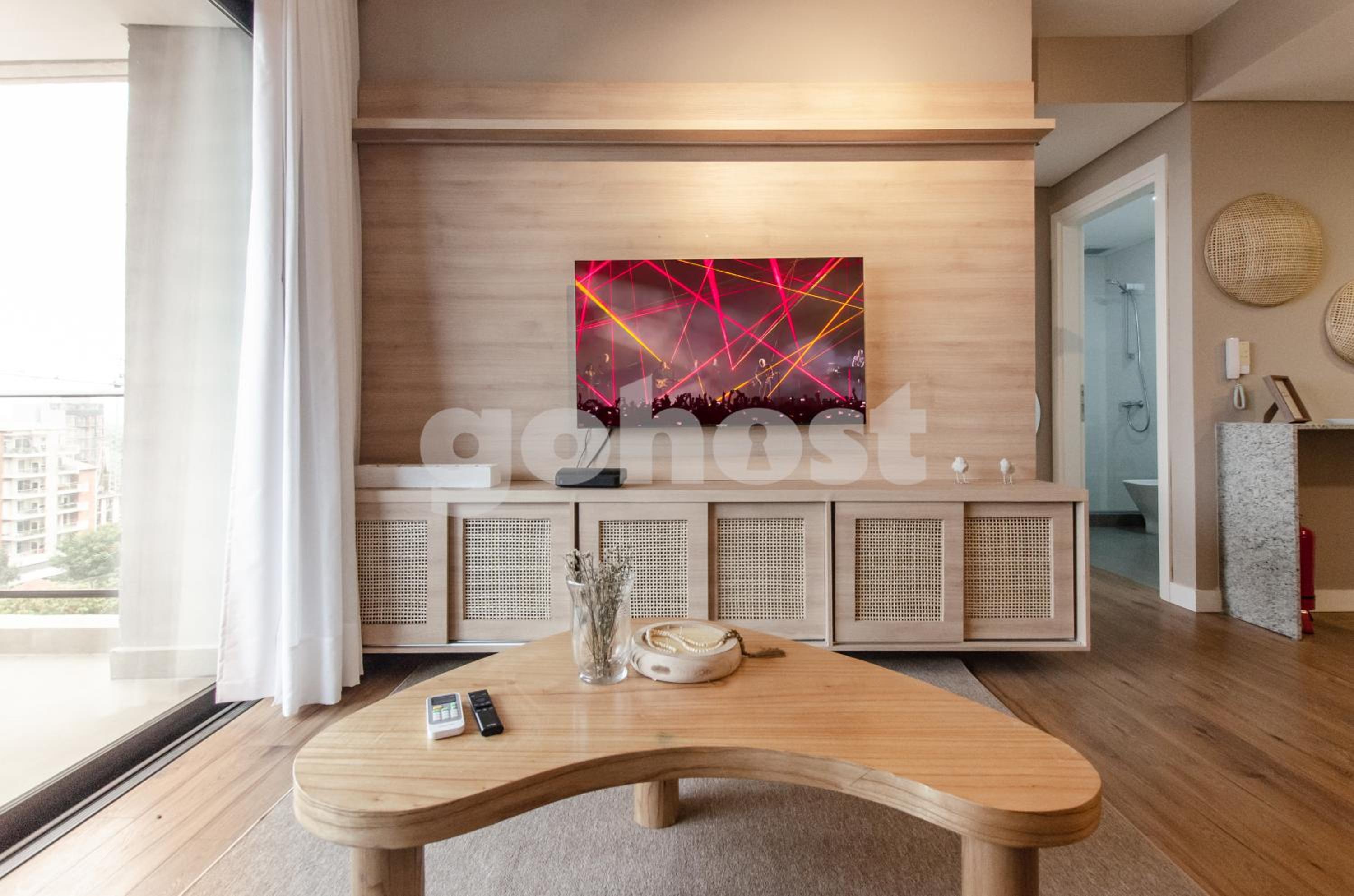 Dazzling apt one block from Shopping del Sol view 3