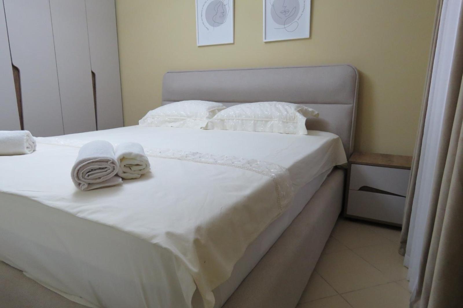 Cozy Apartment near City Center, Xhamlliku Tirana