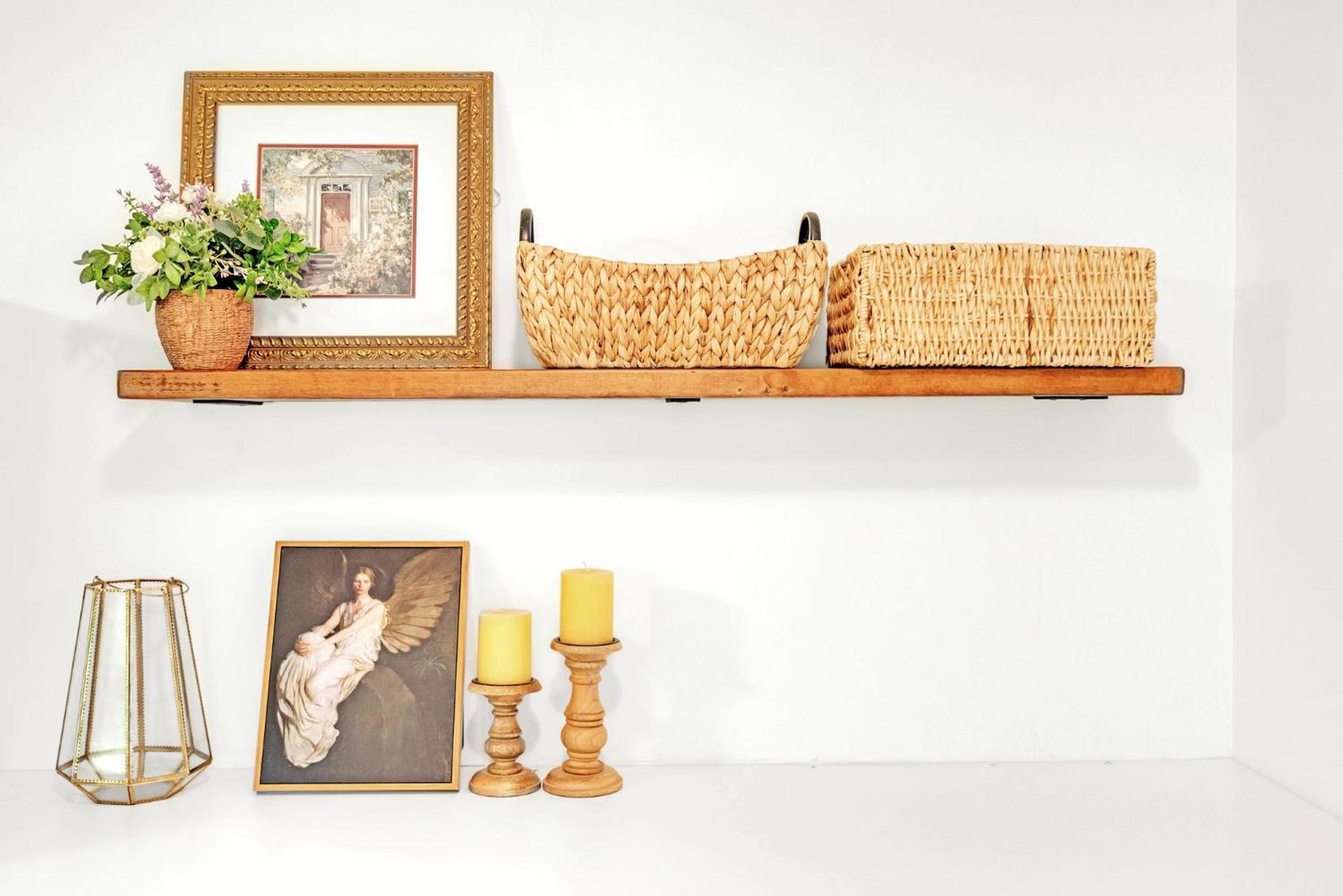 Vintage Spacious Bungalow - Walk to Lake - Property Image 42