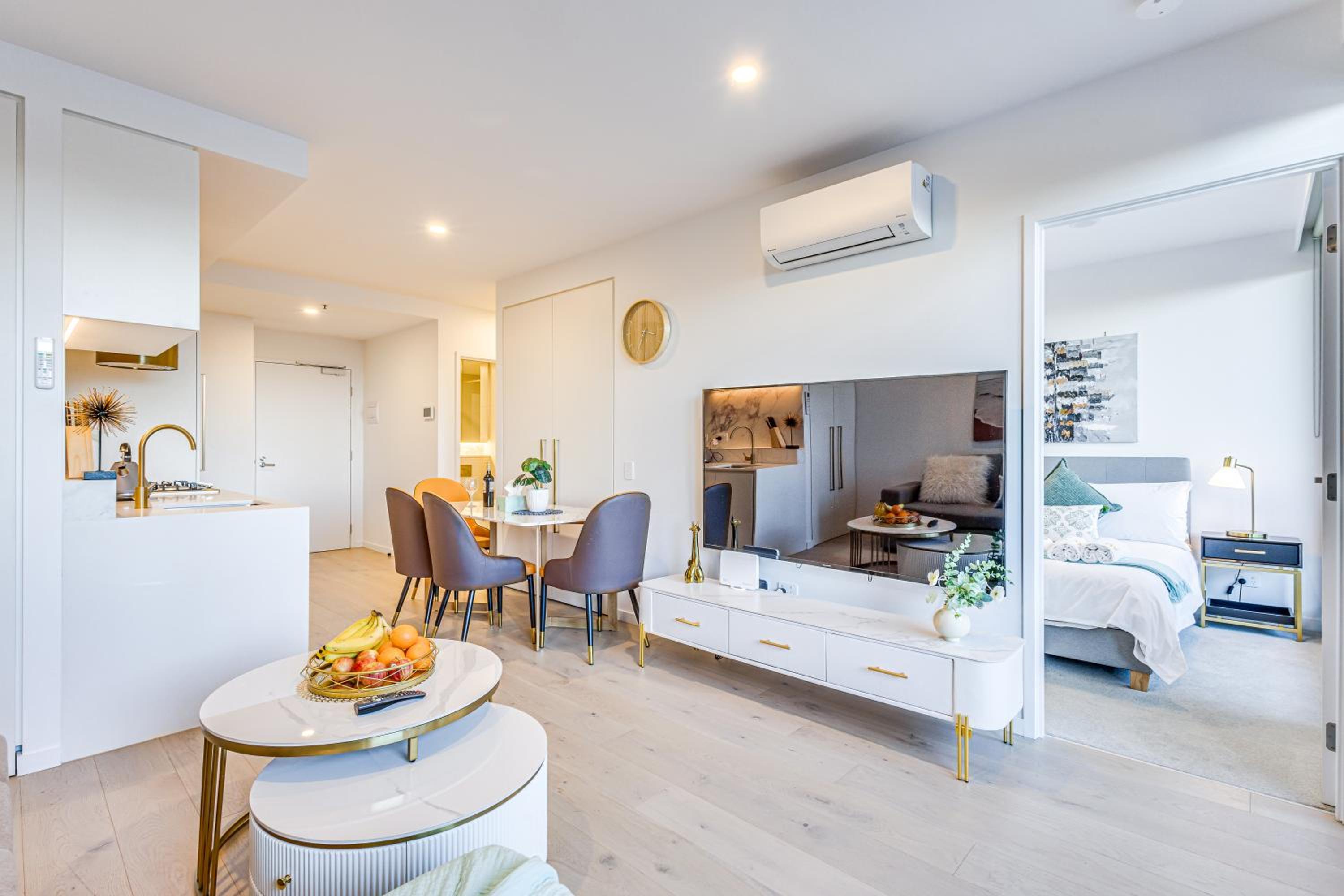 StayAU Hotel style Apartment BoxHill Netflix Gym
