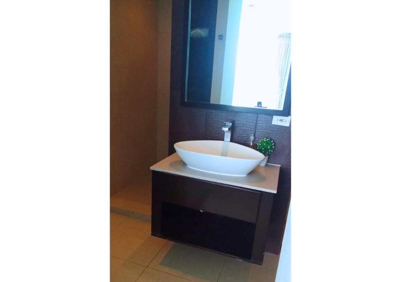 Playa Blanca Resort-Suite-Free parking-Pool-View view 5