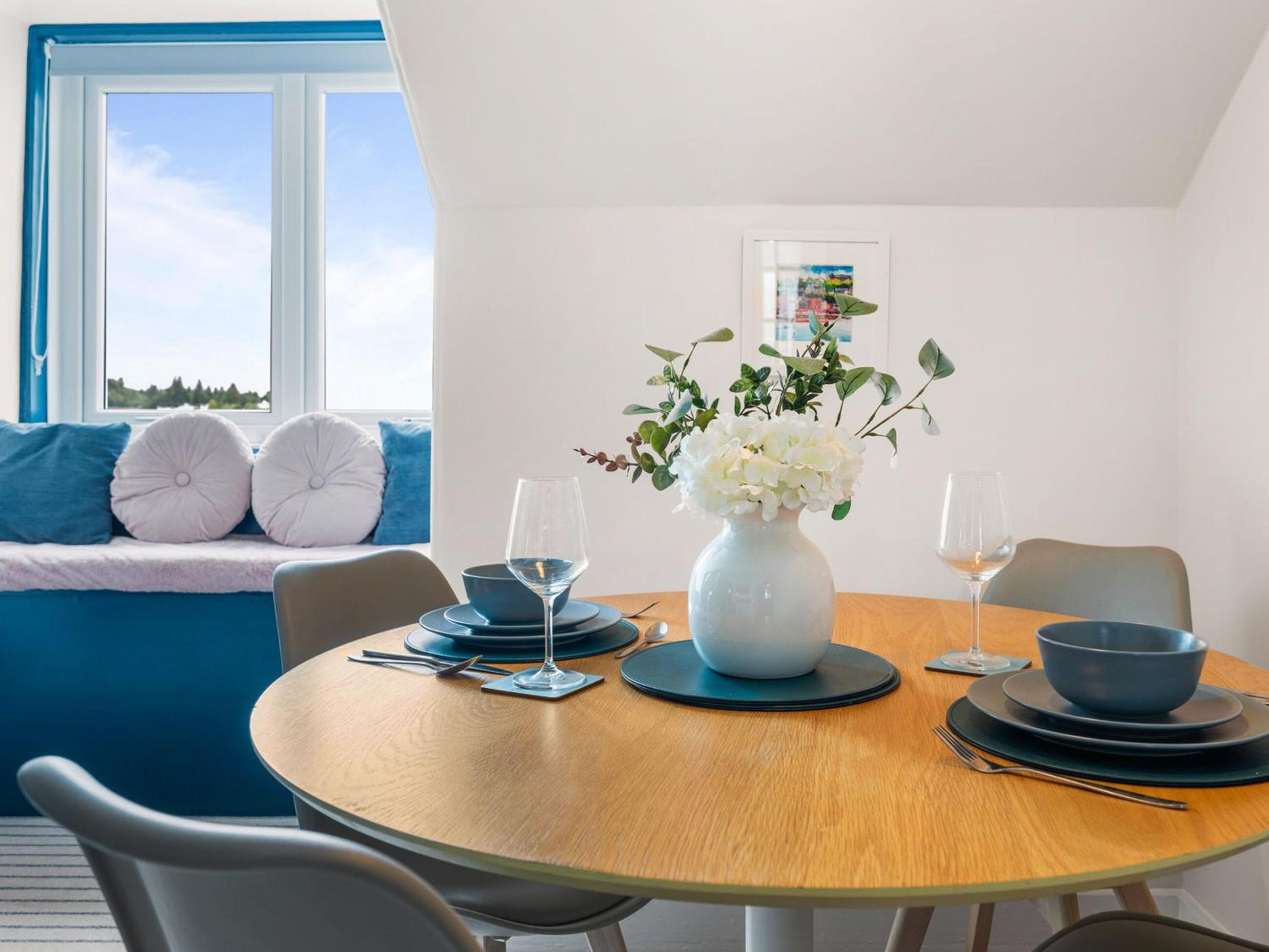Westbay Apartment