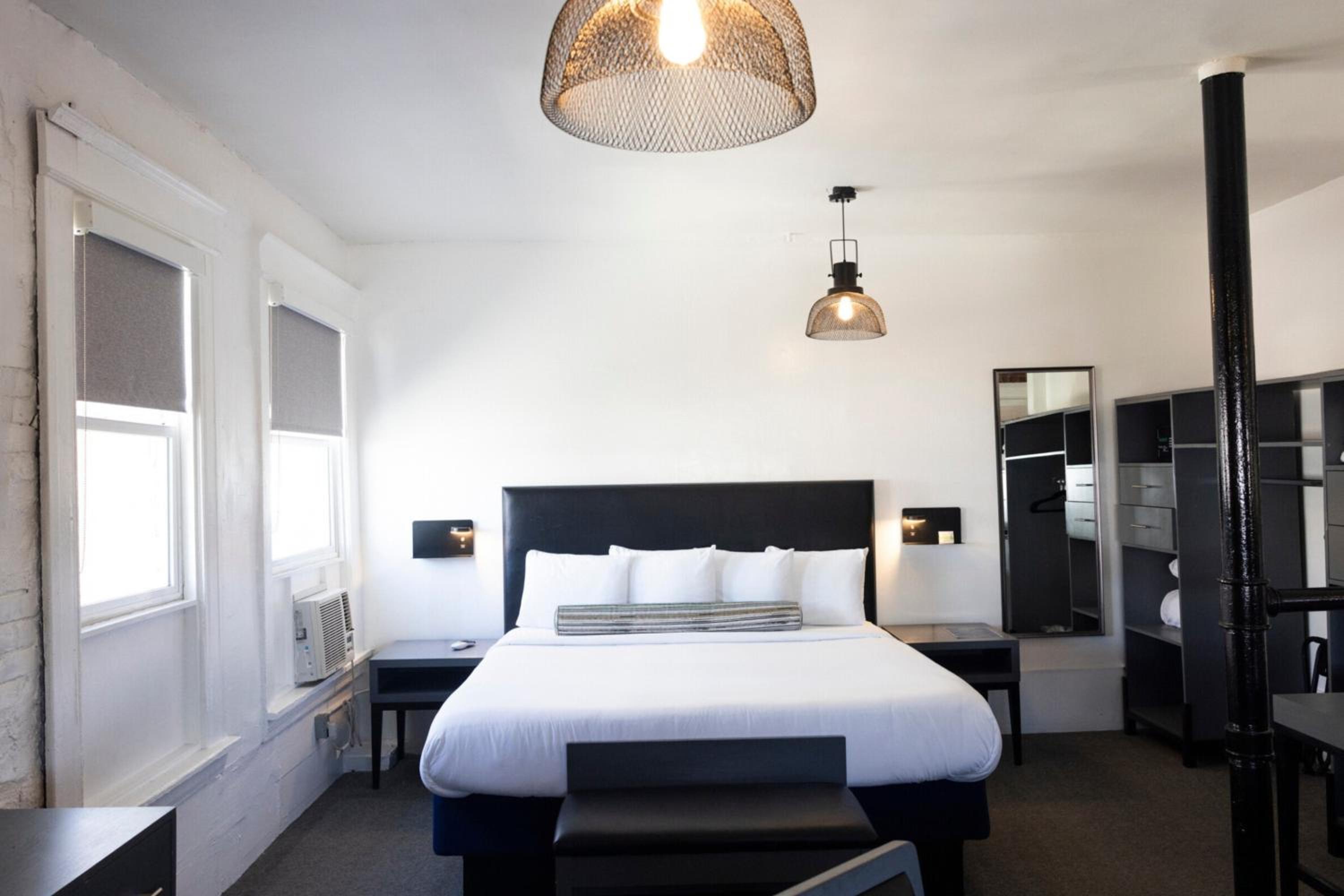 American Hotel