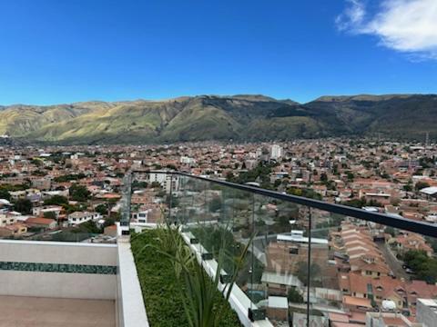 Fontana Di Fiori Cochabamba