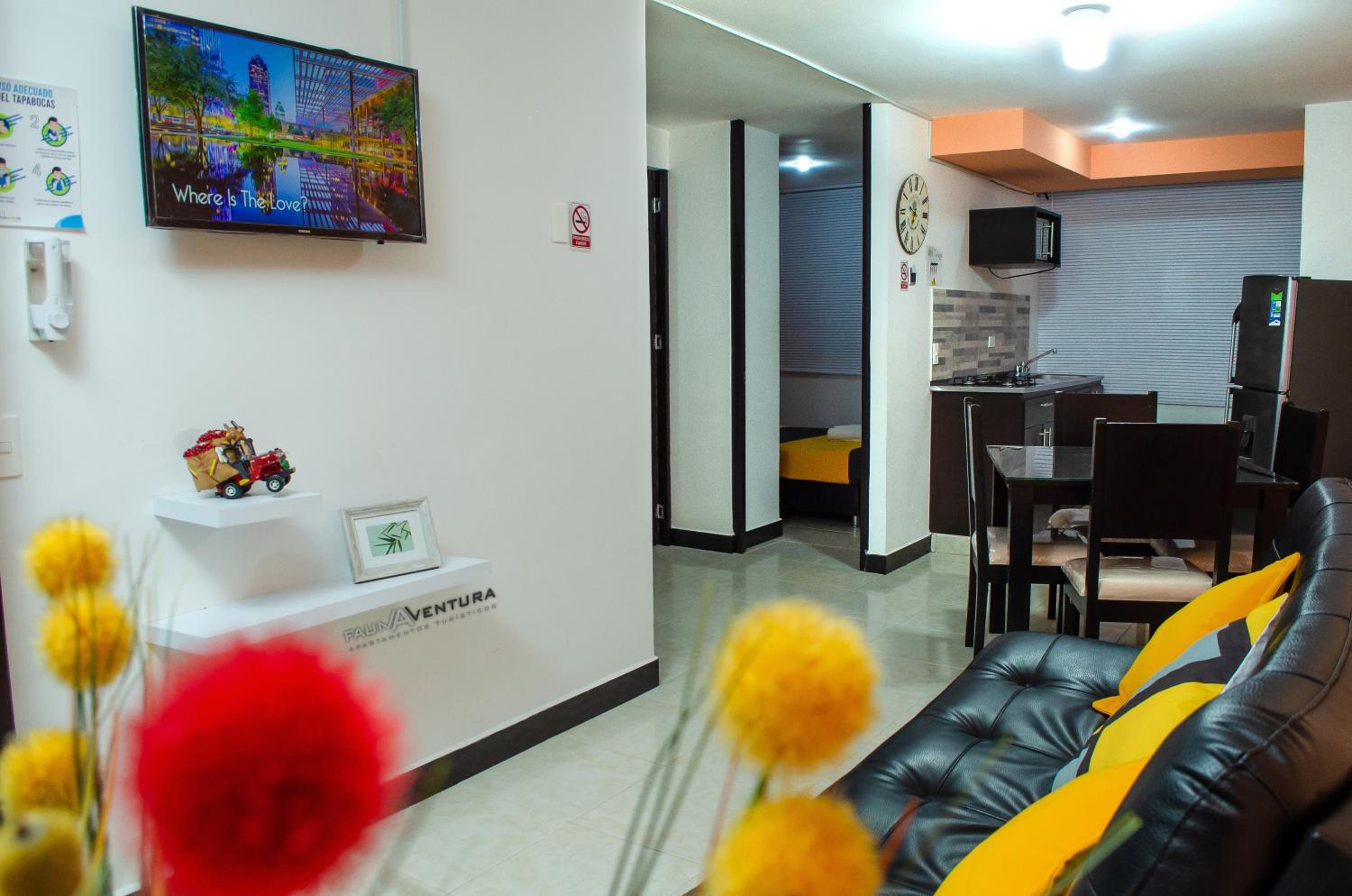 Apartahotel primer piso cerca Parque del Café