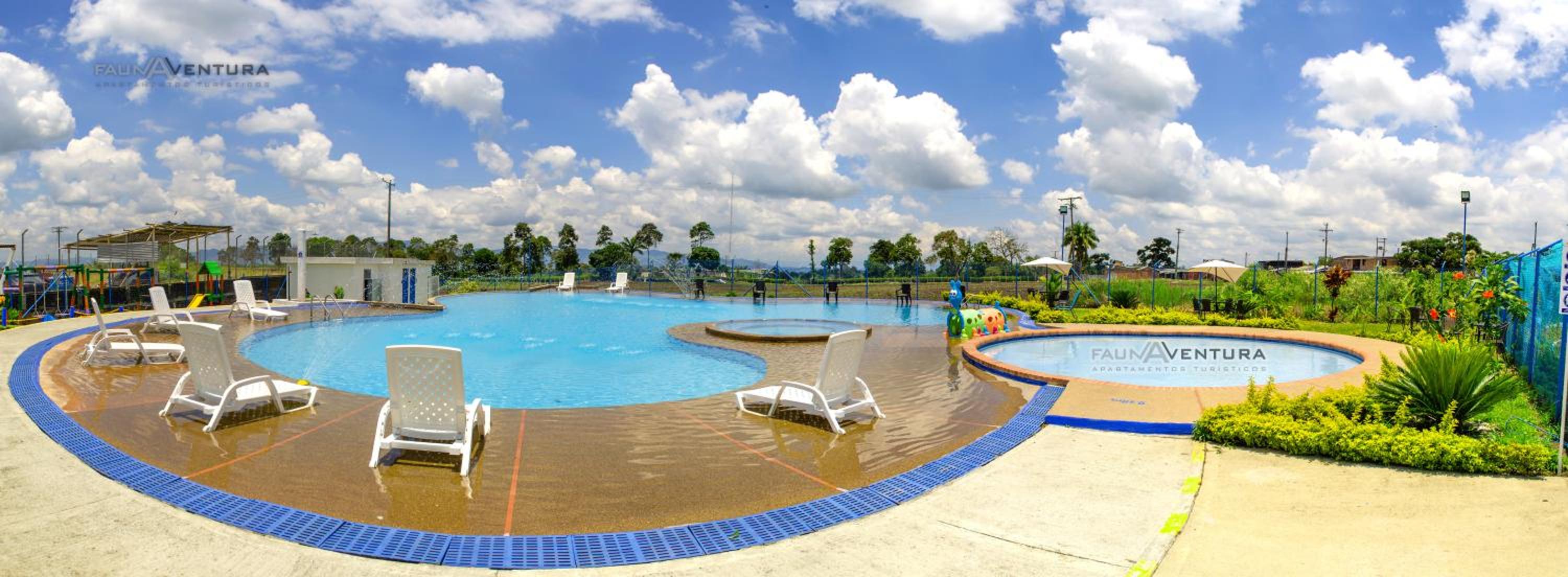 Apartahotel primer piso cerca Parque del Café