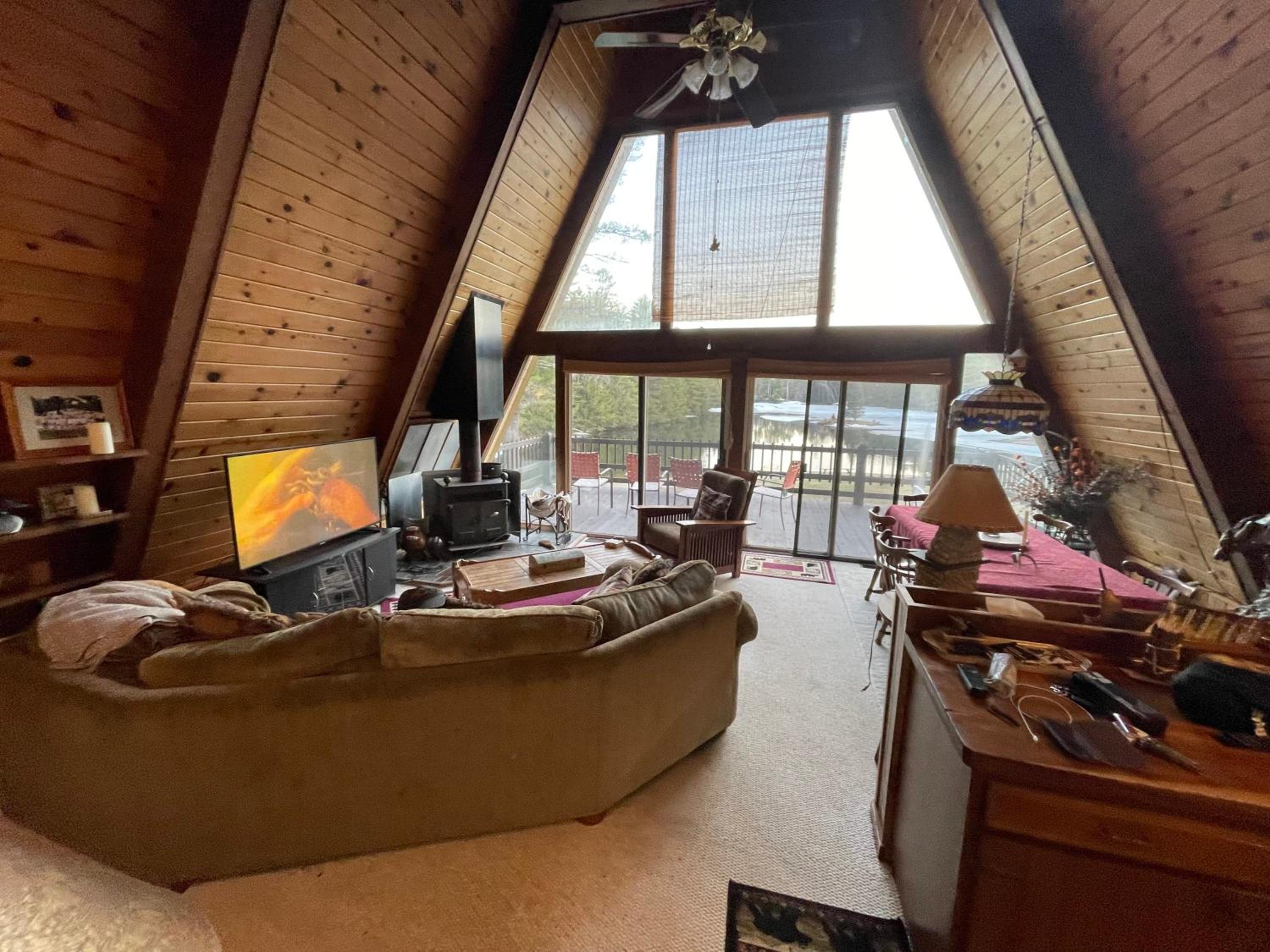 Chalet on Private Alderbrook Lake view 4