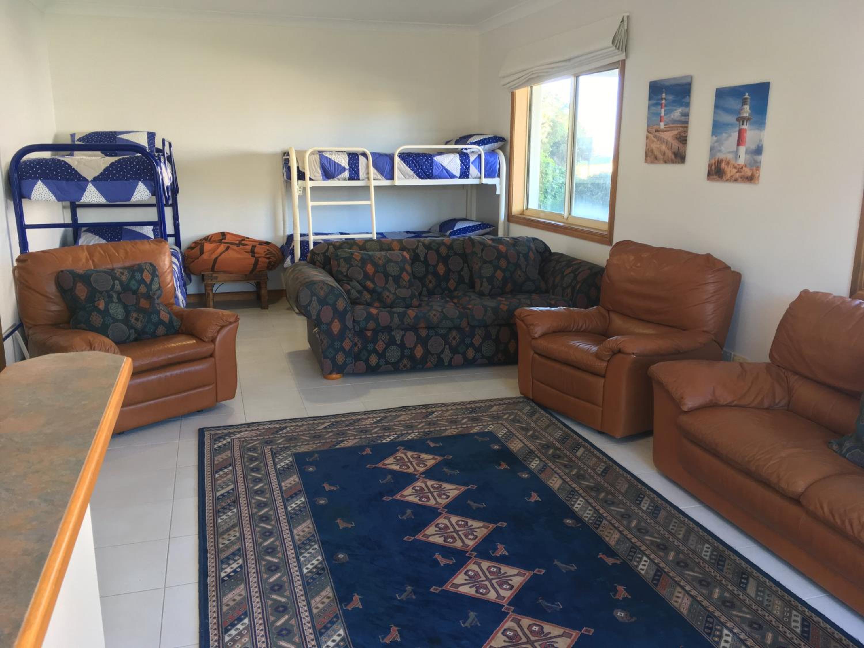 Breezes at Hayborough - Coastal beach house and pet friendly