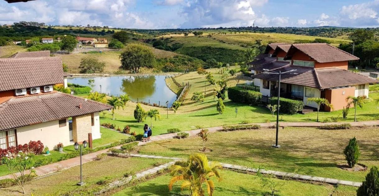 CantinhoAbençoado716 - Flat no Winterville Gravatá - Piscinas Aquecidas, Lago e Parquinhos