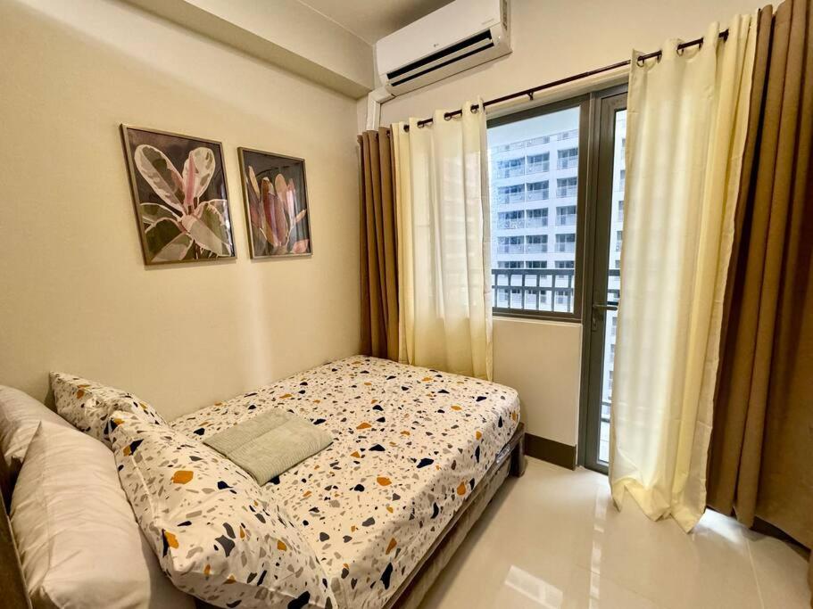 Fame Residence - 1 Bedroom Unit with Fast Wifi view 5