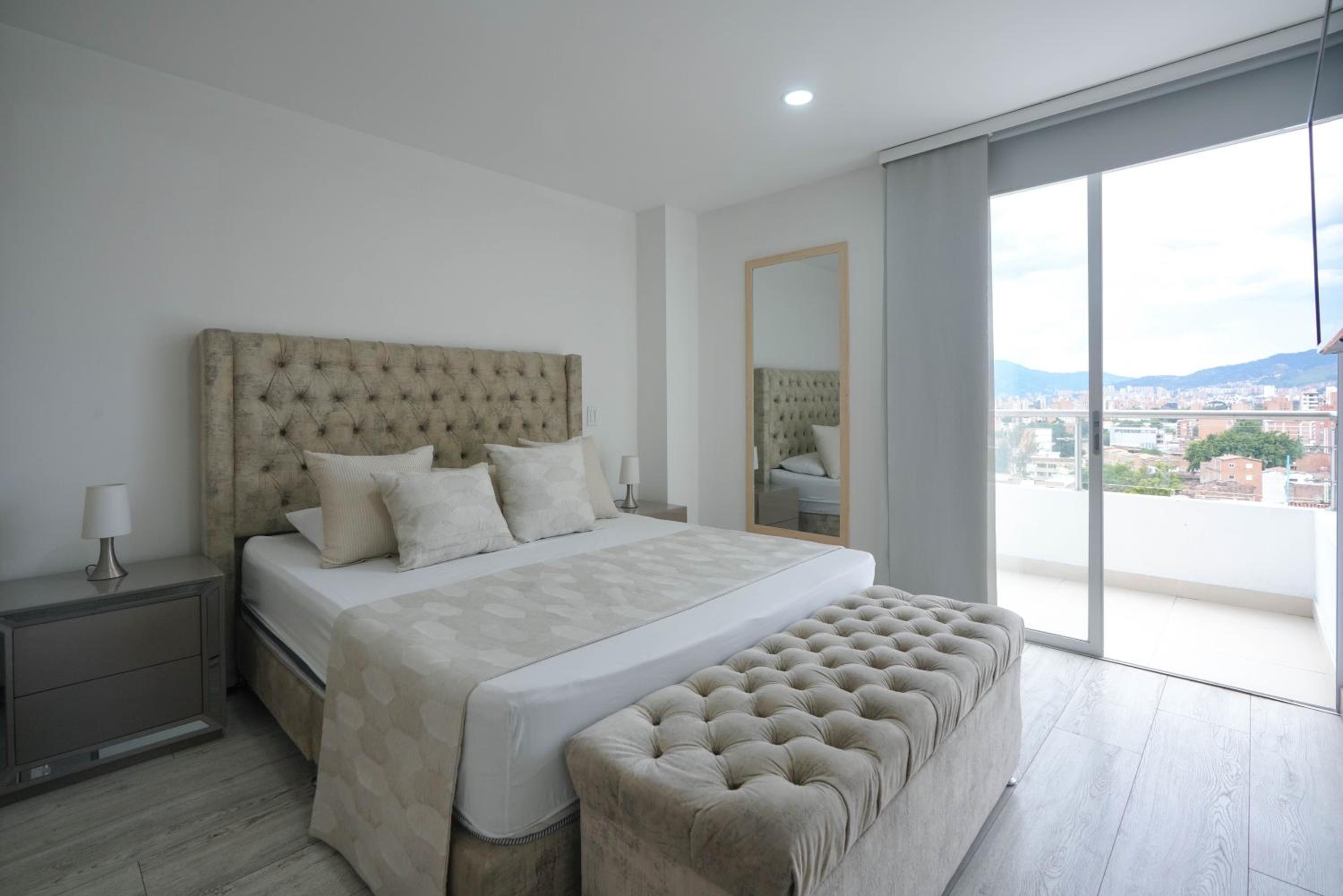 Luxury cerca laureles- Torre Ginebra