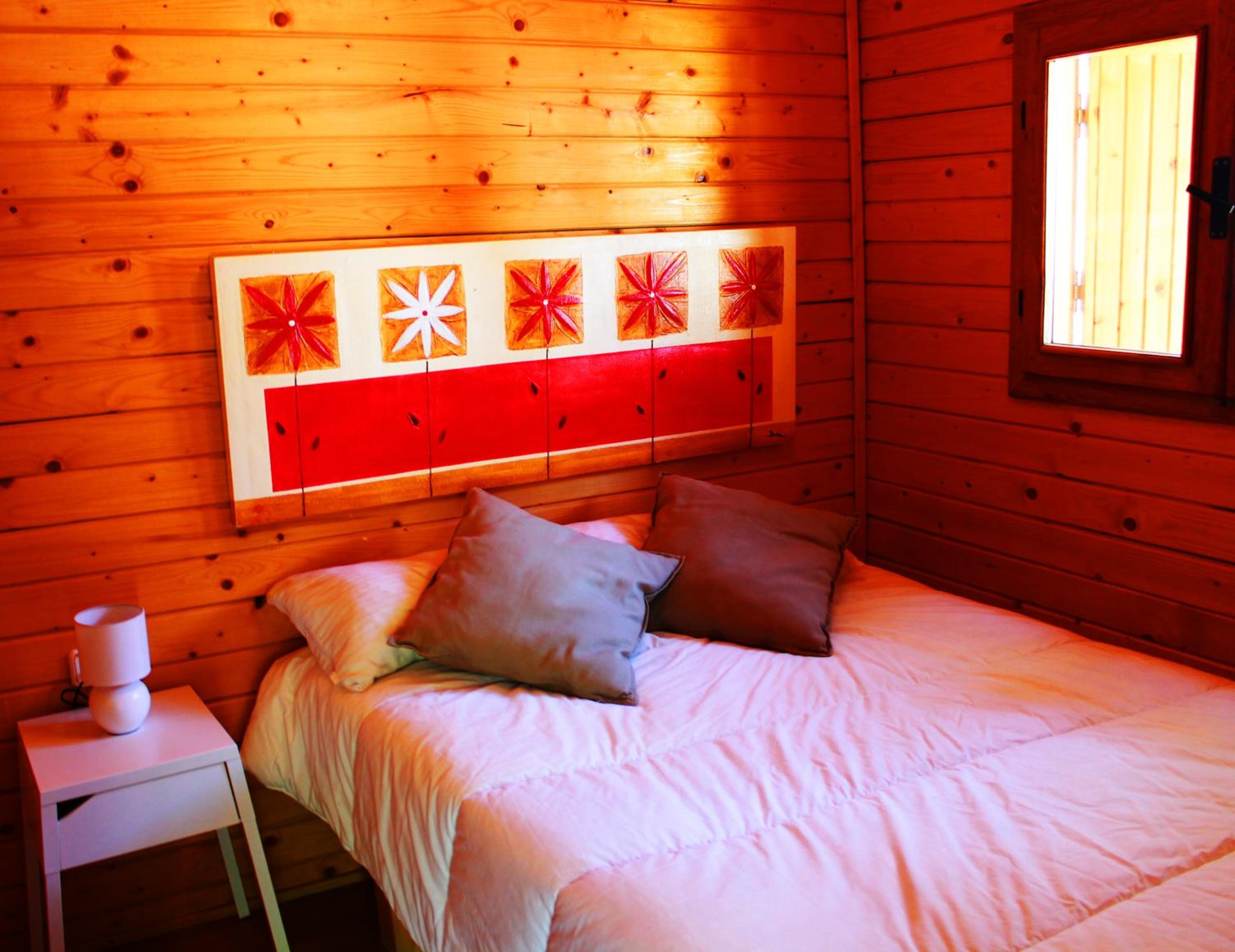 CENTRO DE OCIO ALÚA Bungalows Camping Rafting Benamejí