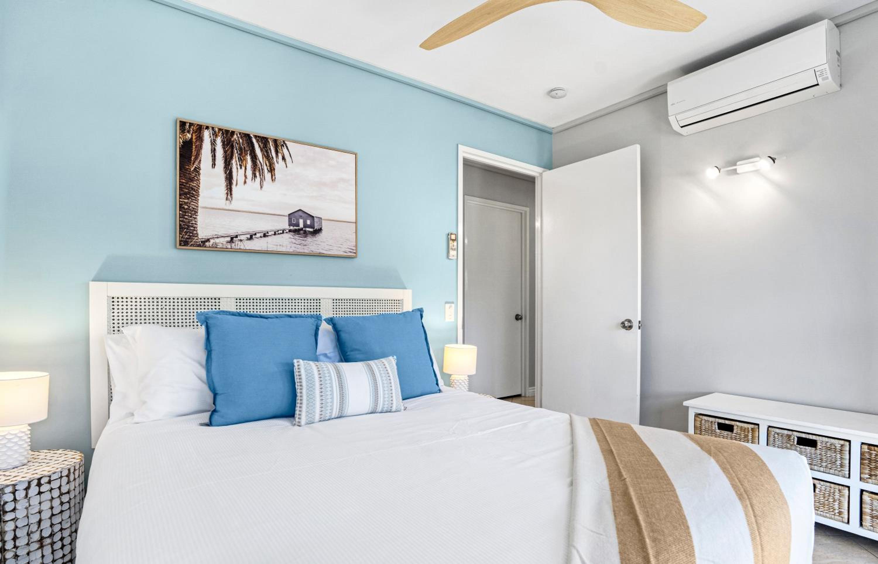 By The Beach - Clubb Coolum Beachside Resort