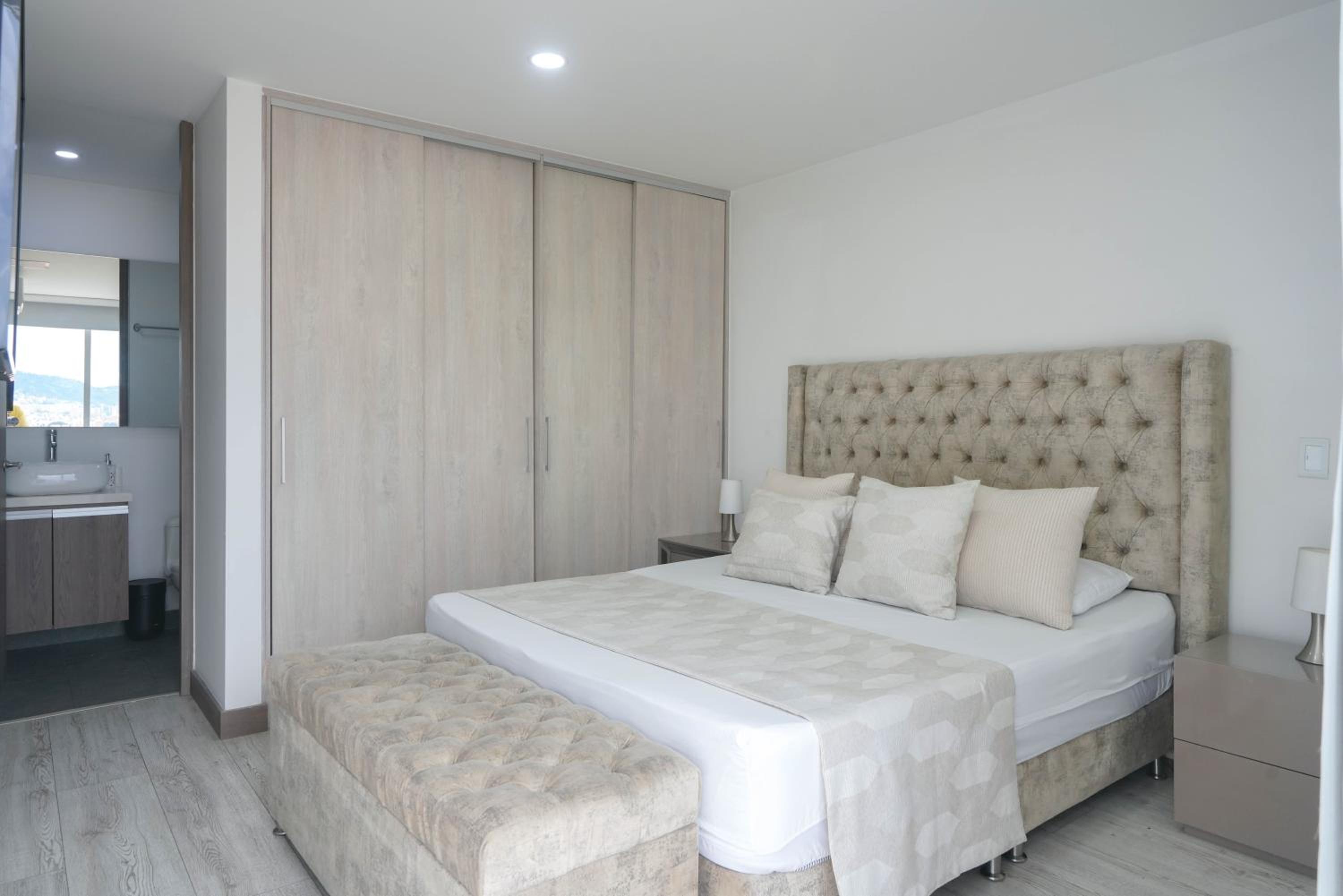 Luxury cerca laureles- Torre Ginebra