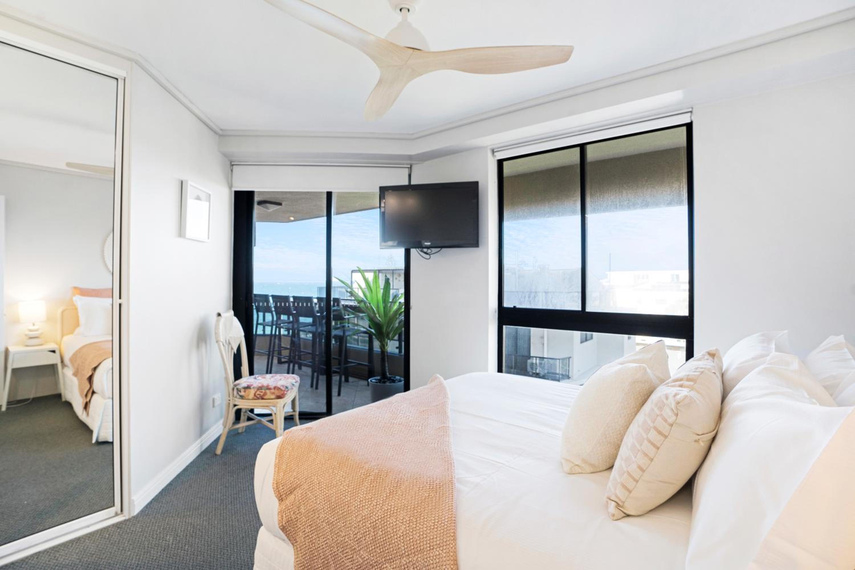 By The Beach - Clubb Coolum Beachside Resort