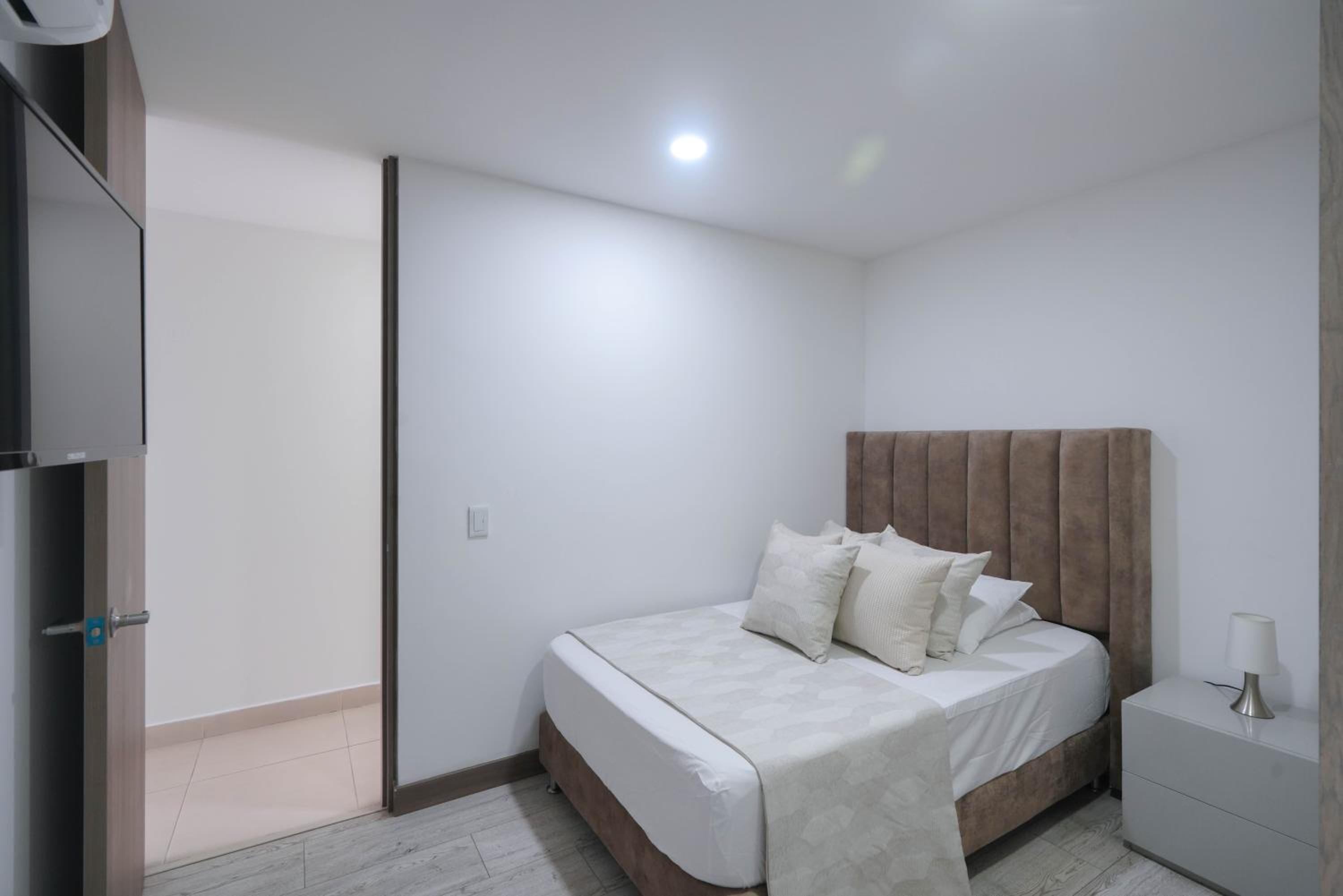 Luxury cerca laureles- Torre Ginebra