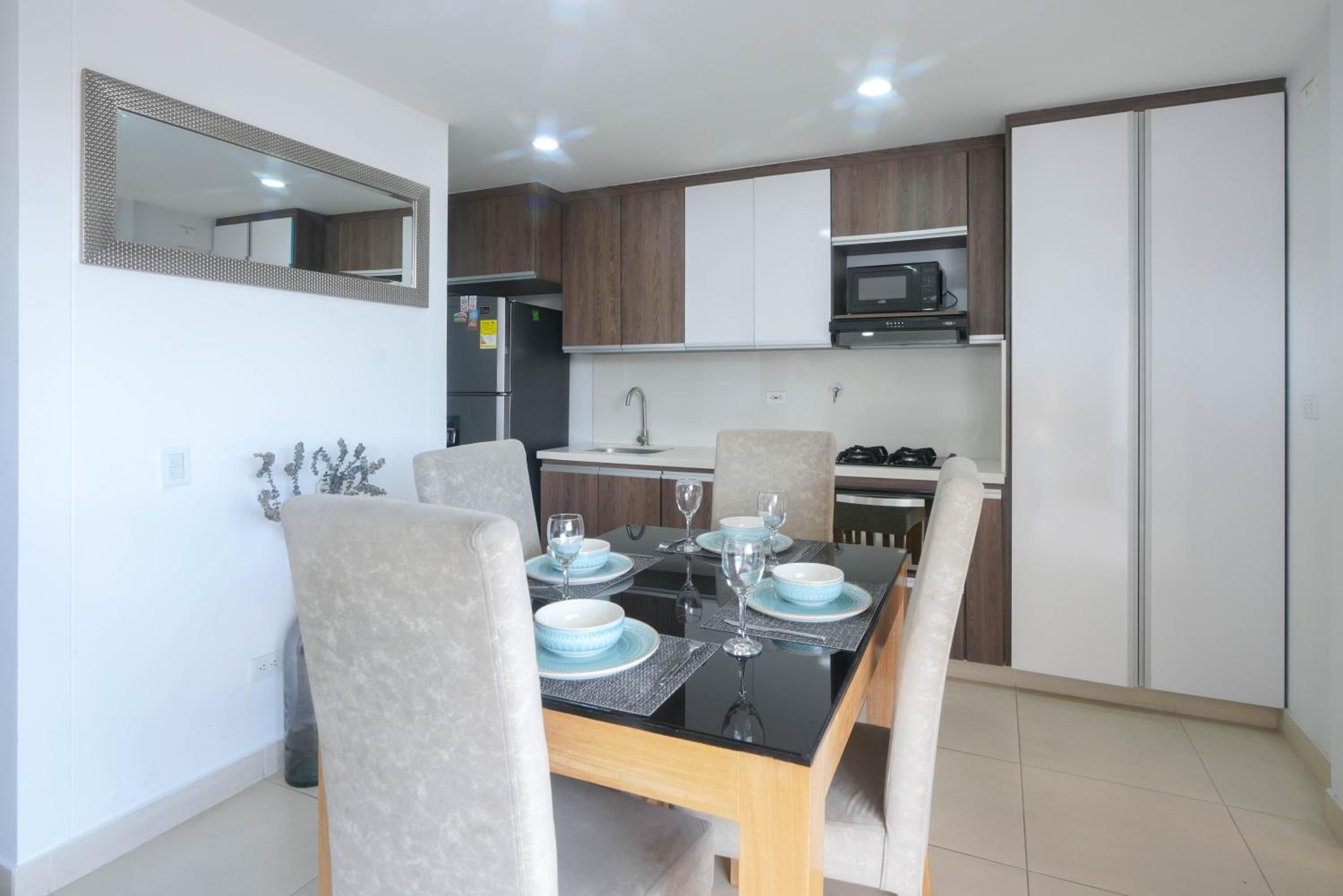 Luxury cerca laureles- Torre Ginebra