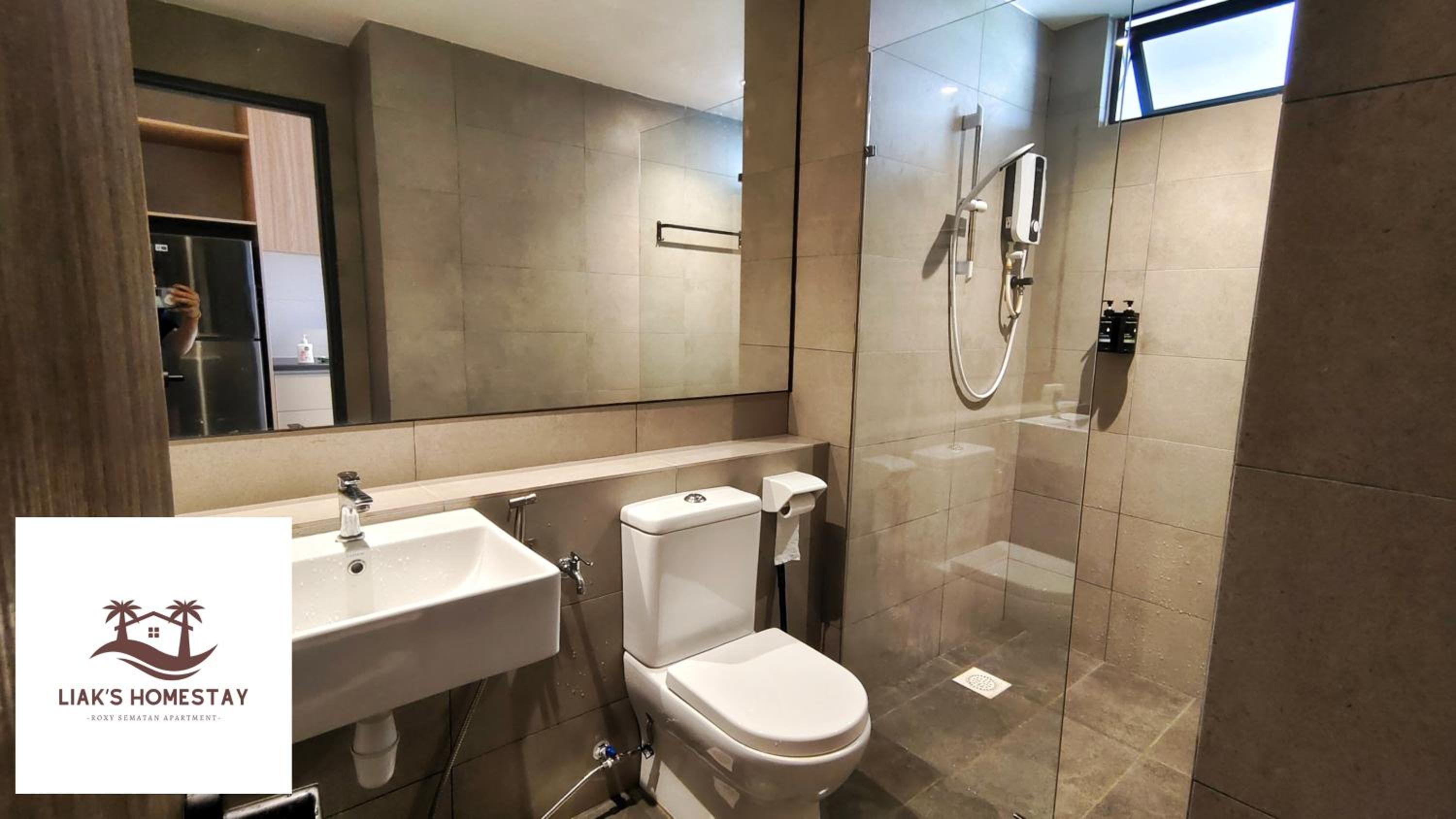 Sematan SeaView Apartment,Highest Floor