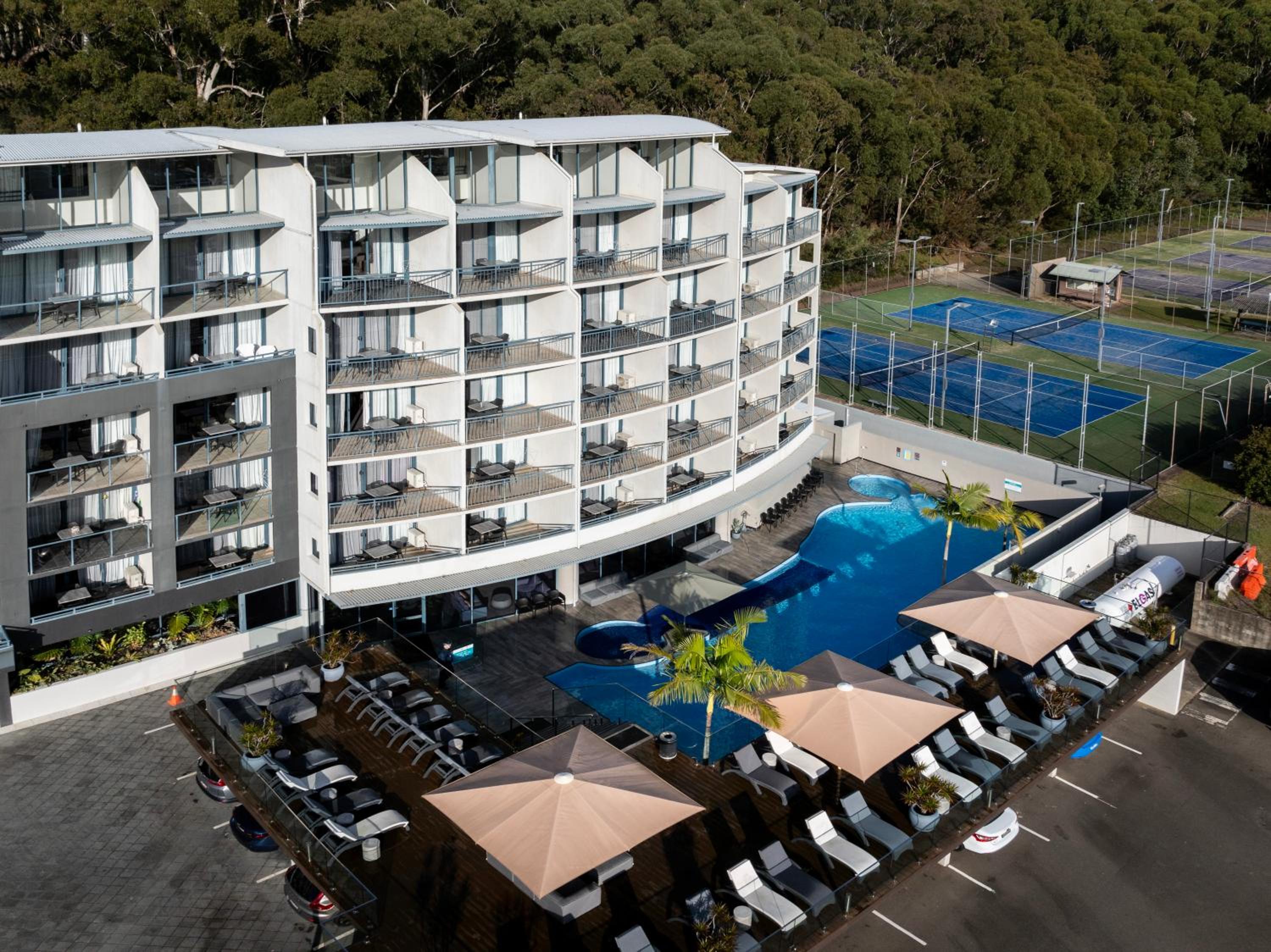 Hotel Landmark Resort - Image 1