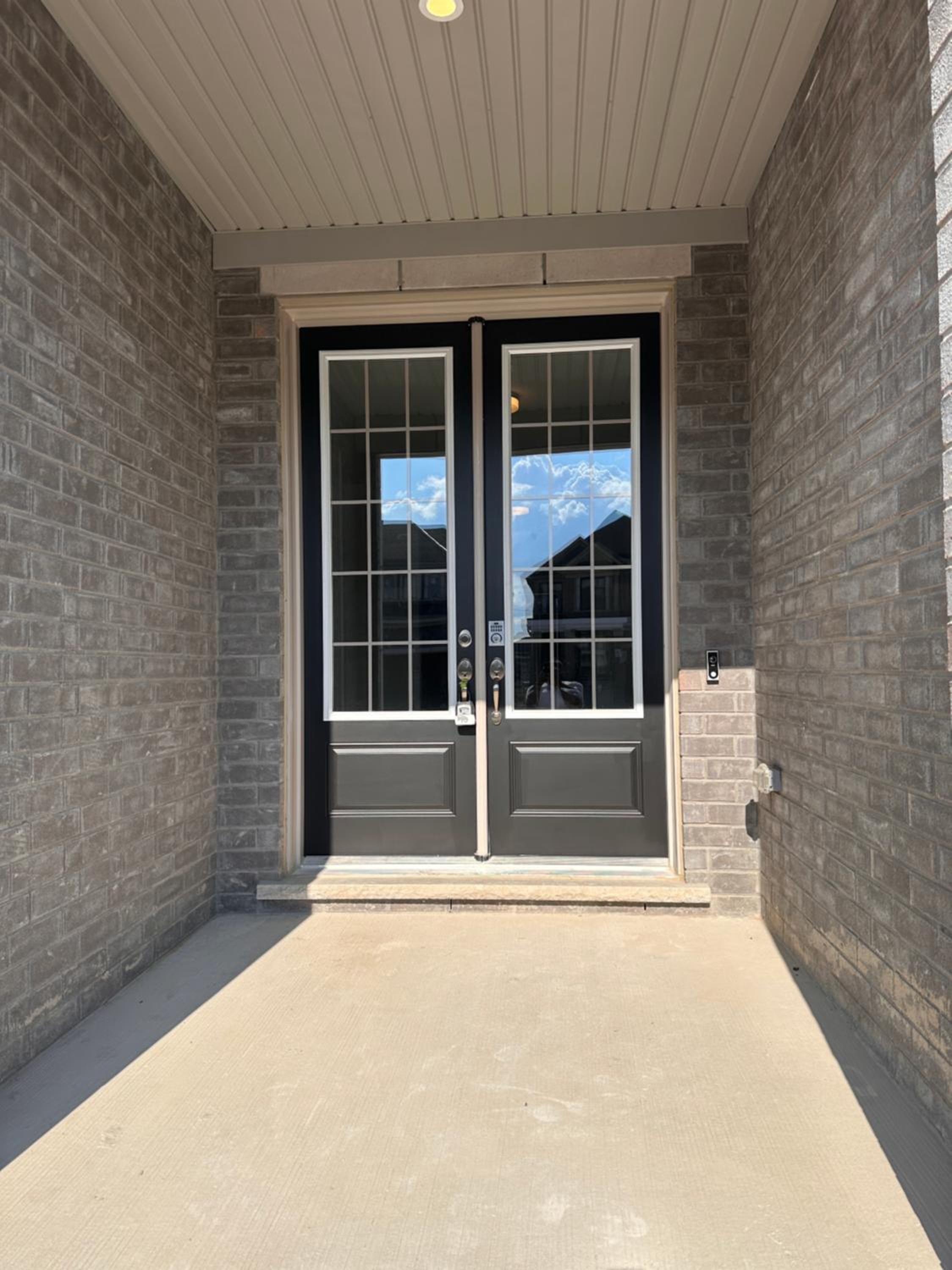 Large 5 bedroom house