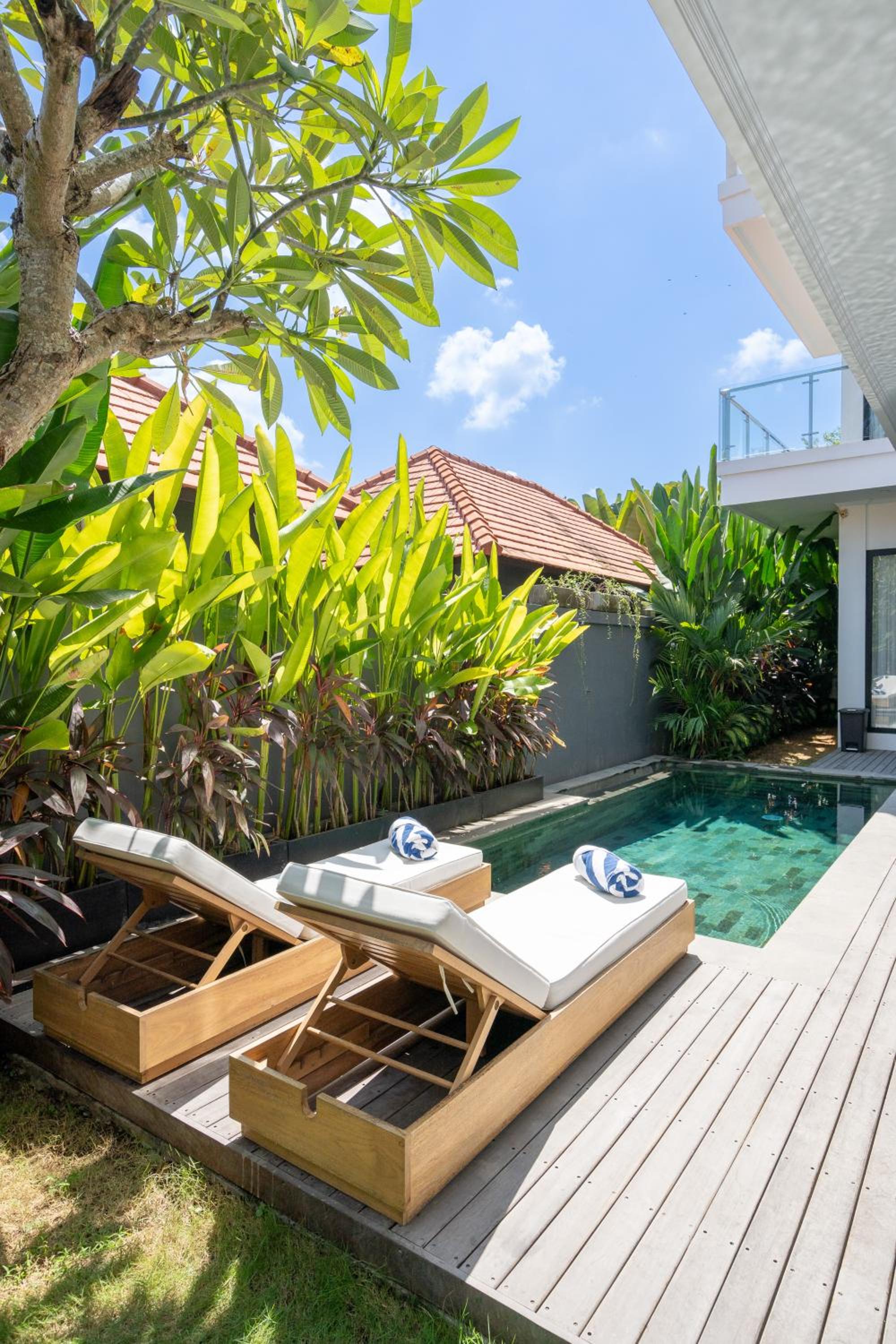 Sunset Rooftop Villa by Betterplace view 3