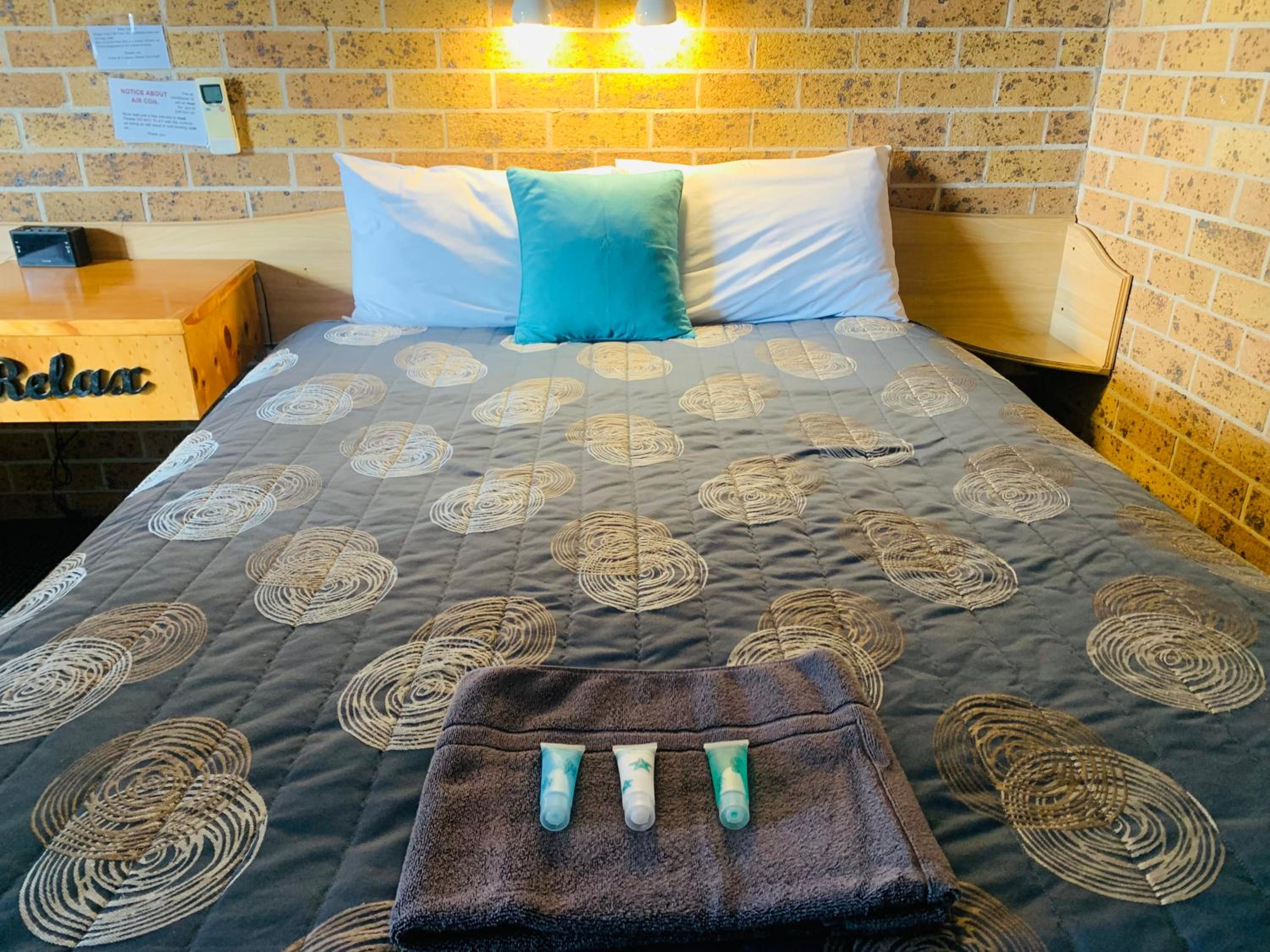 Town and Country Motor Inn