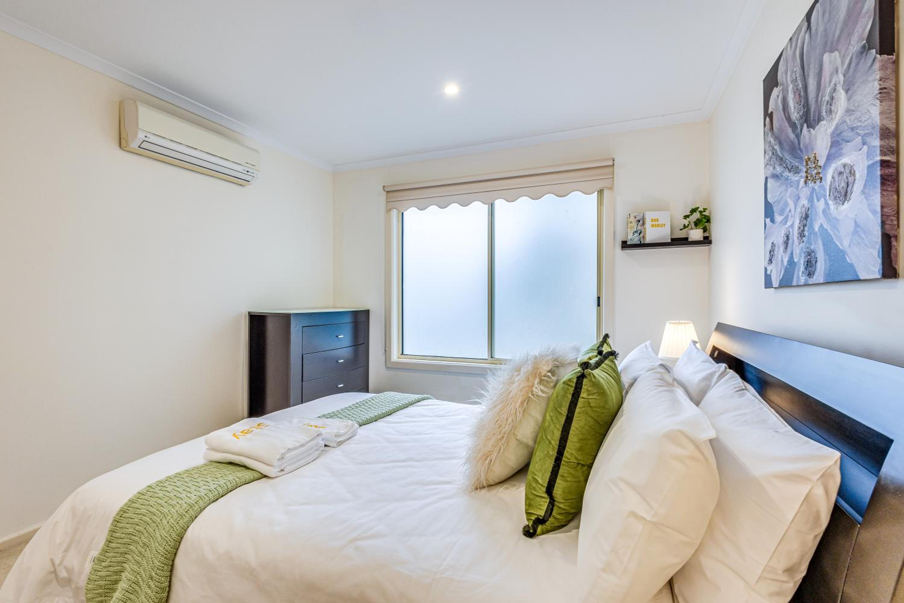 Glen Waverley 3BRM Vacation Home FreeParking Netflix