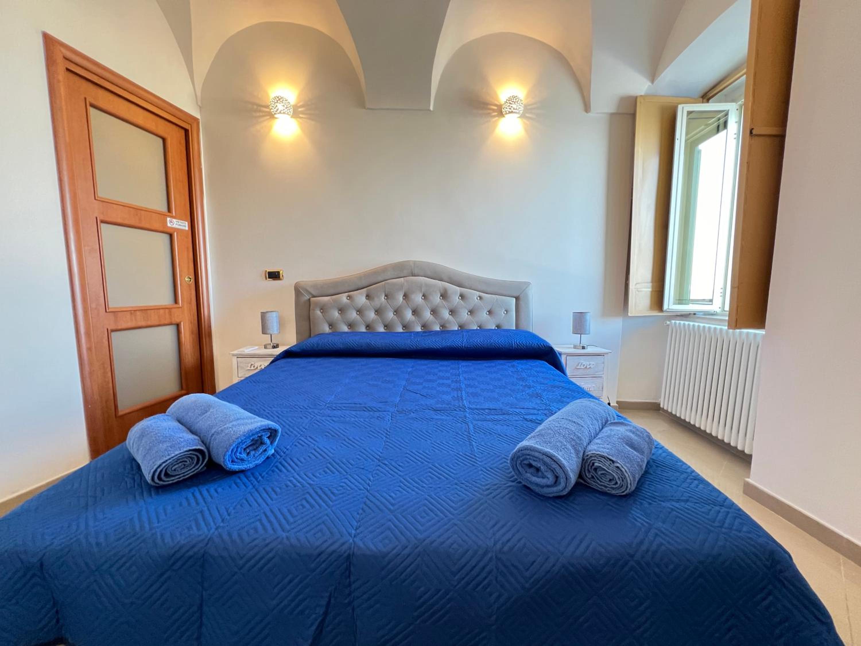 The Best, Sea, Old town, and sunrise view Apartment with balcony photo 2