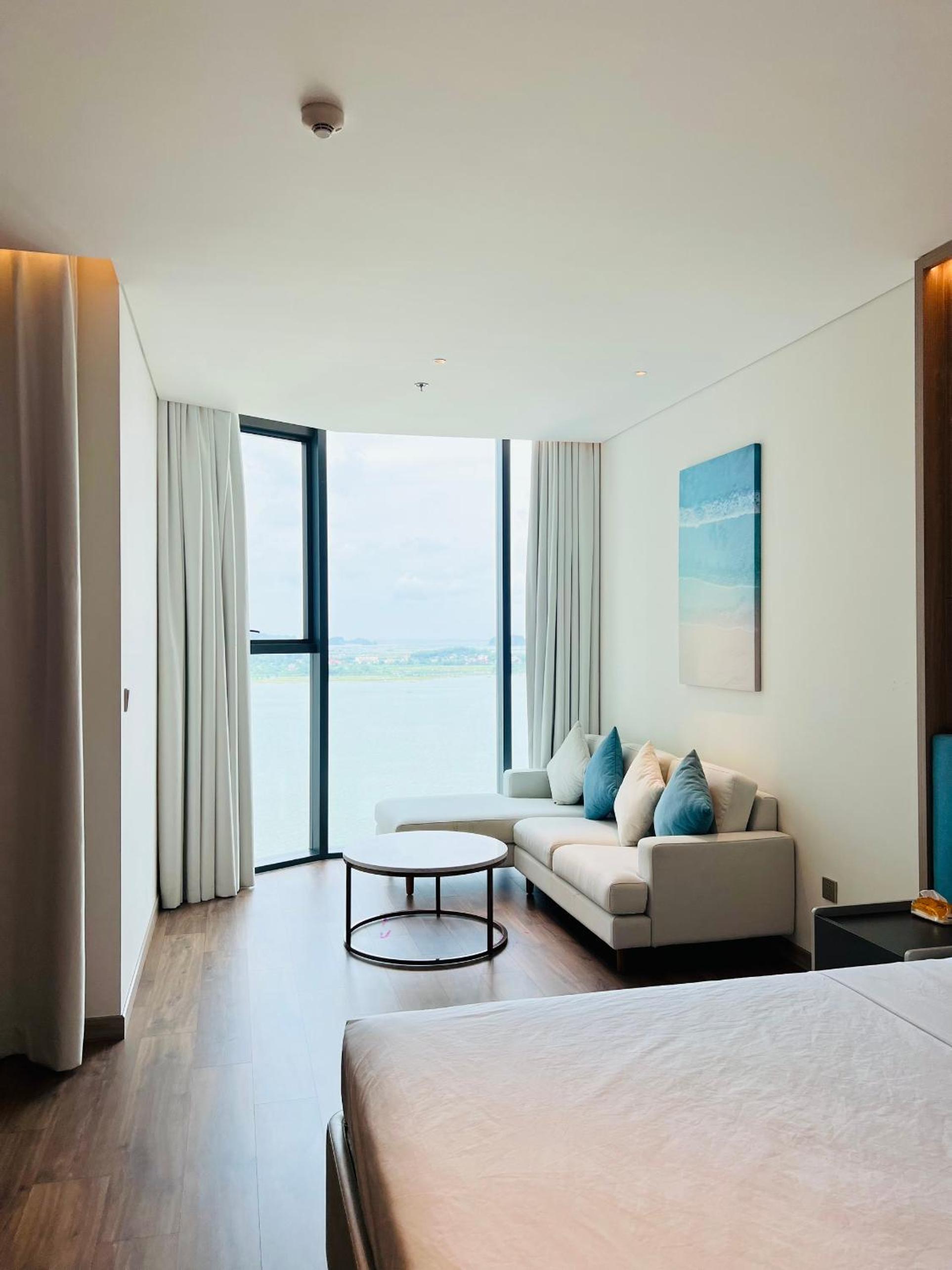 ALacarte Hạ Long Bay Residence-sea view