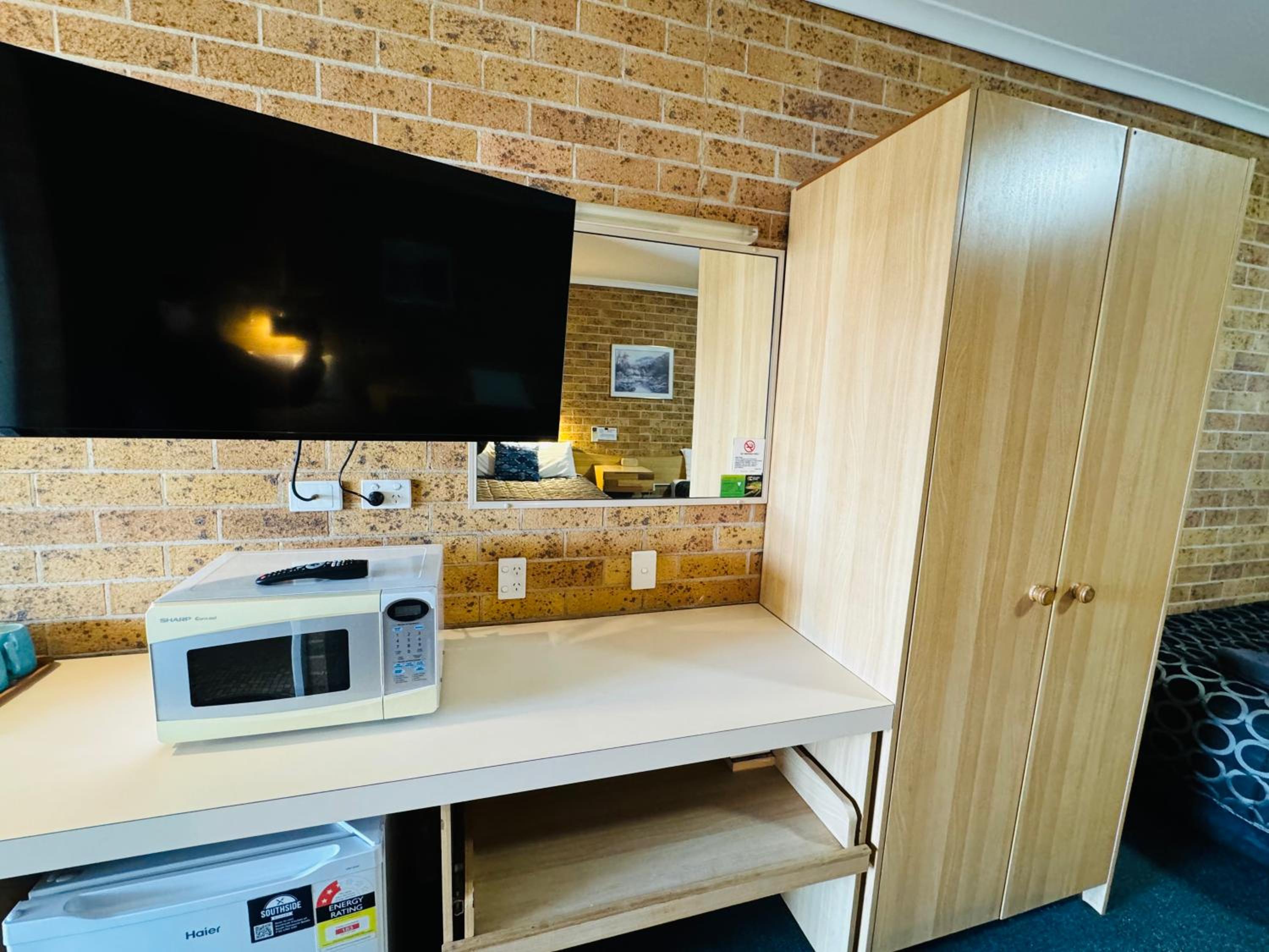 Town and Country Motor Inn