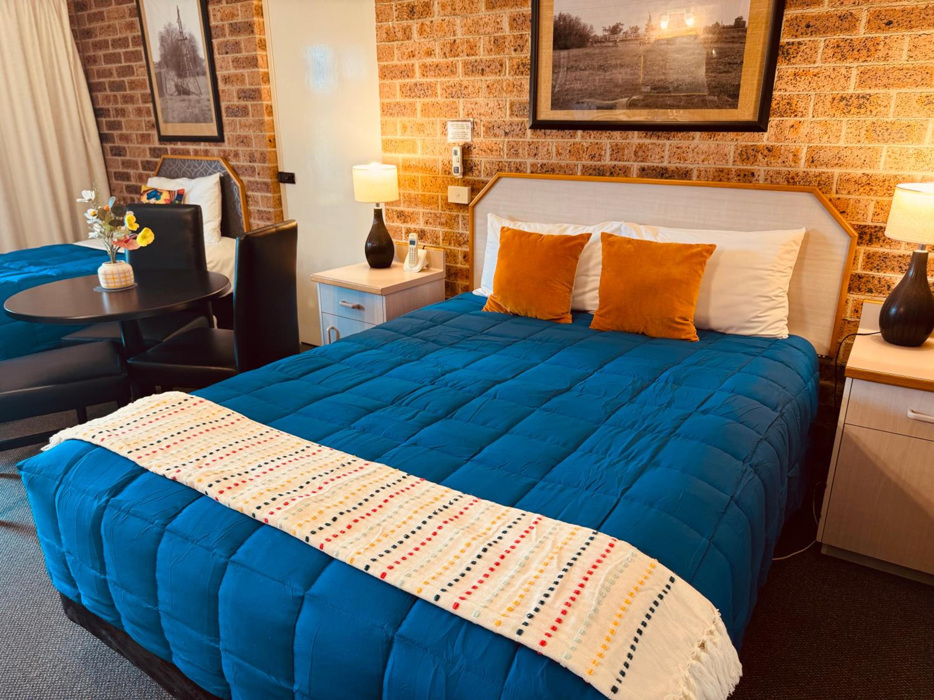 Town and Country Motor Inn