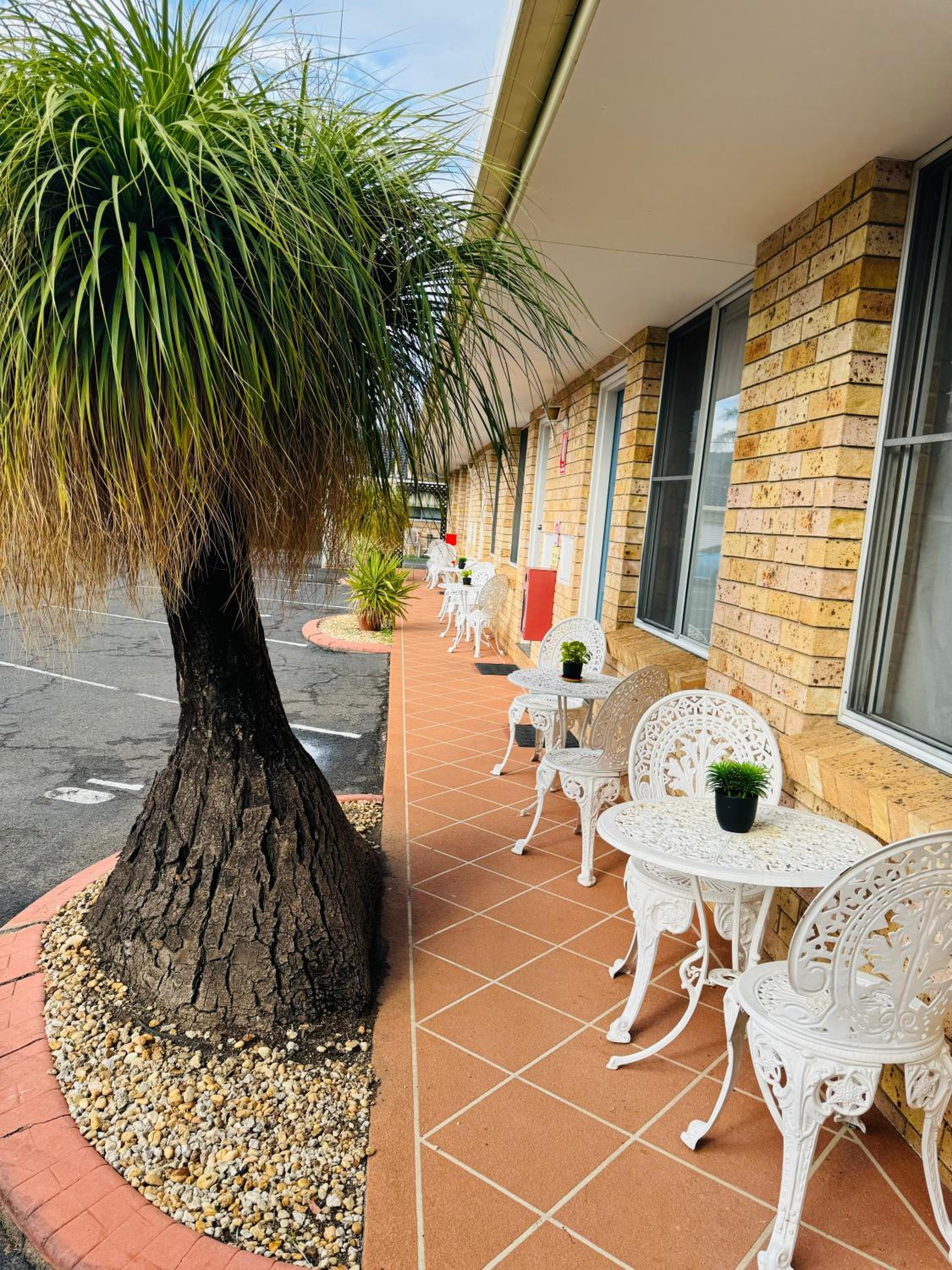 Town and Country Motor Inn