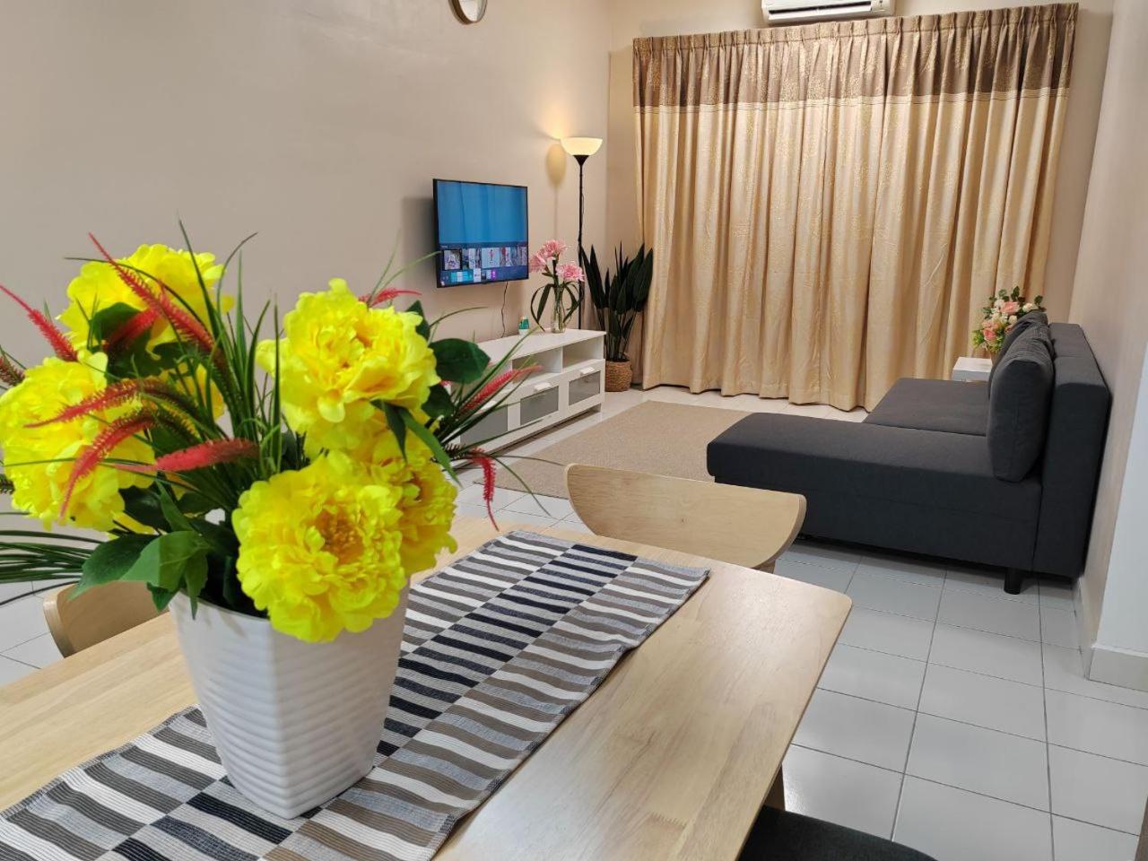 Zanayra Homestay
