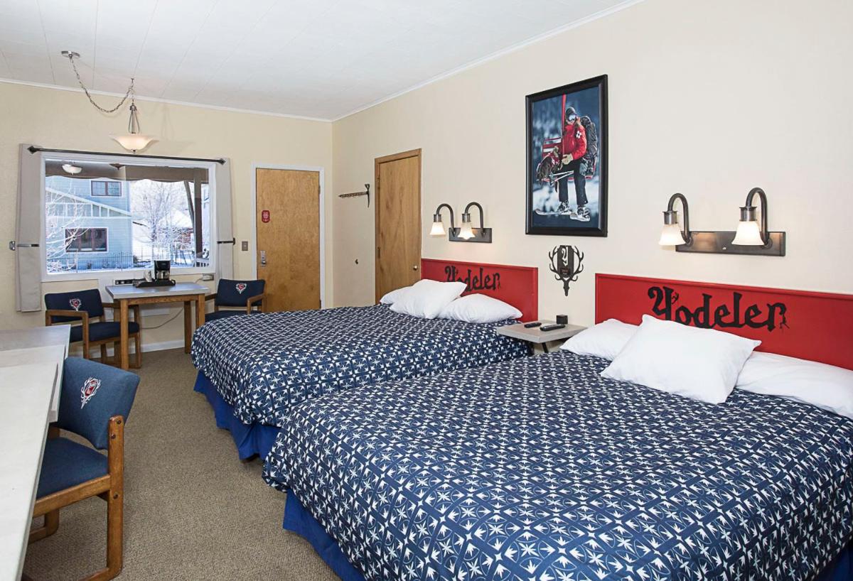 Yodeler Motel view 4