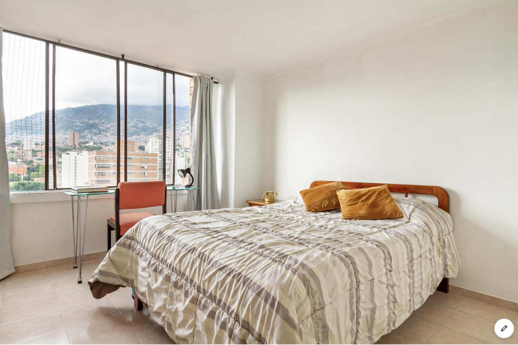 Medellin Hub House