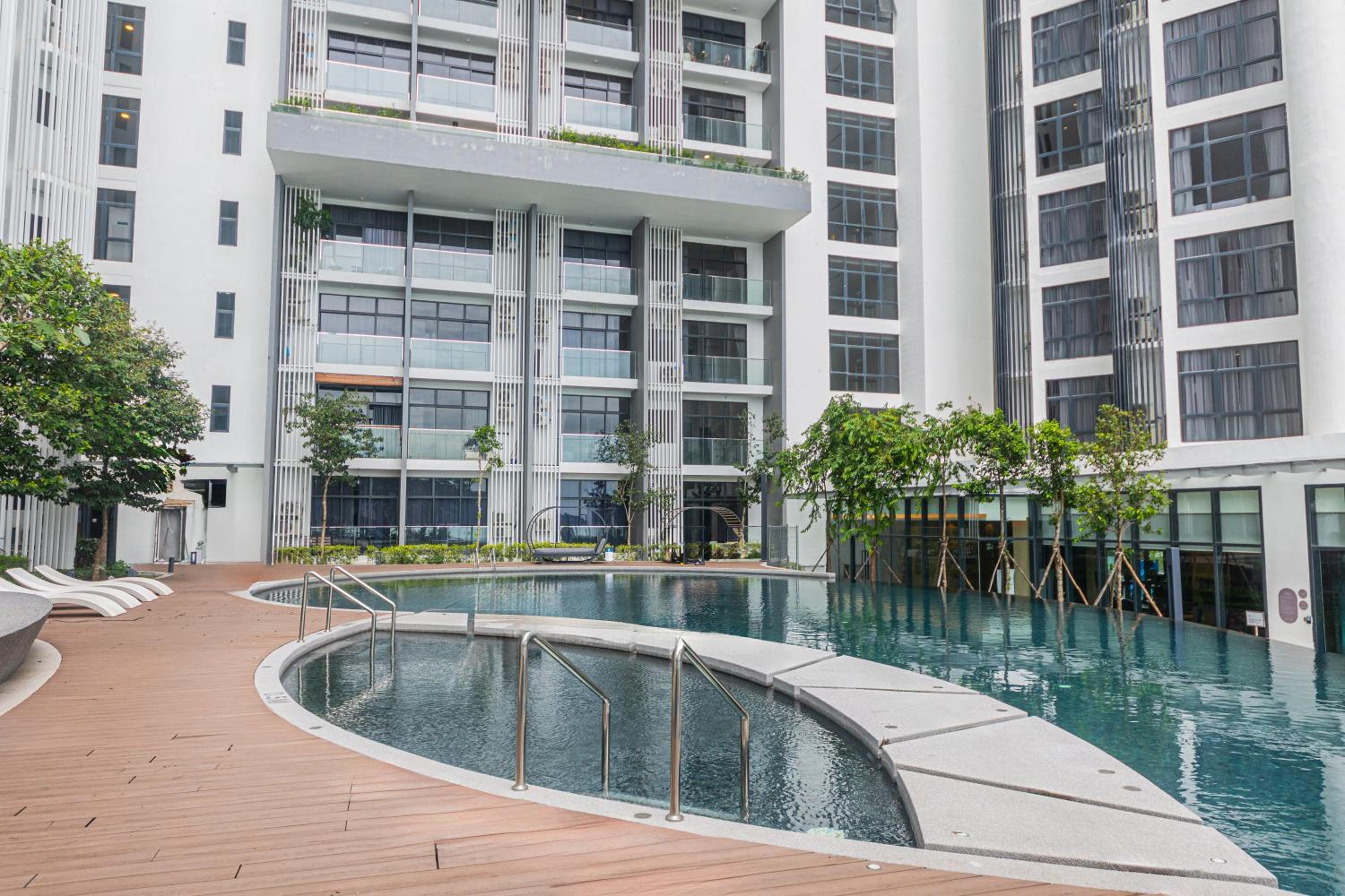 Beautiful Seaview Suites at The Shore Kota Kinabalu photo 2