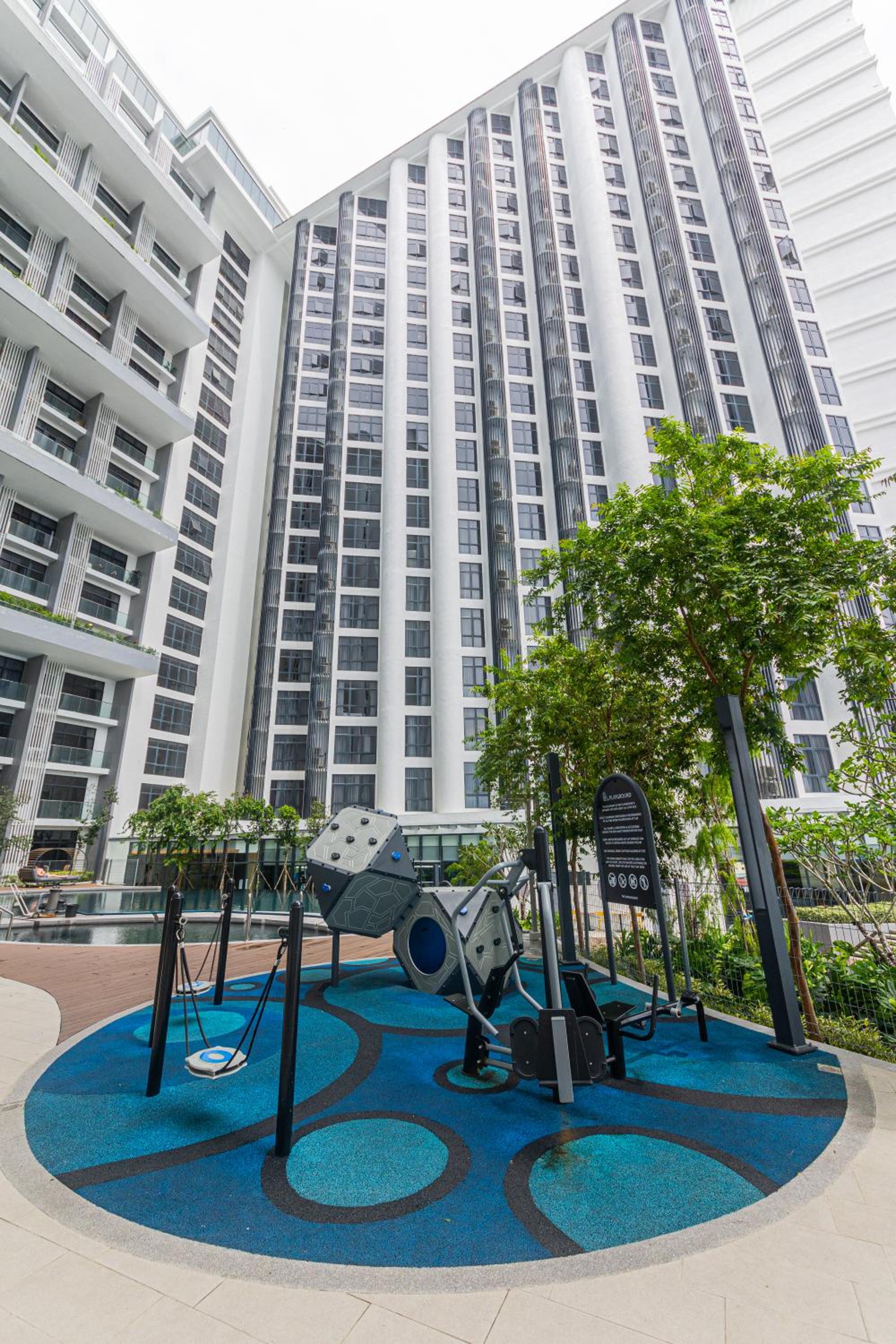Beautiful Seaview Suites at The Shore Kota Kinabalu photo 5