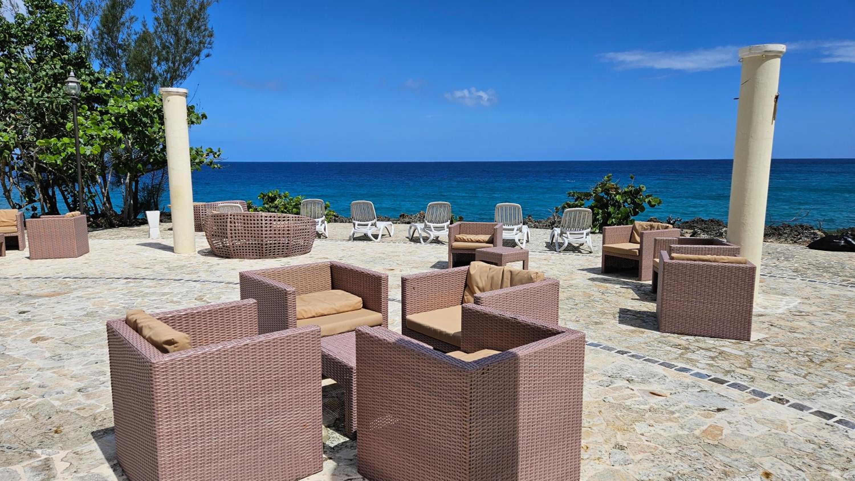 Hispaniola Beach Retreat