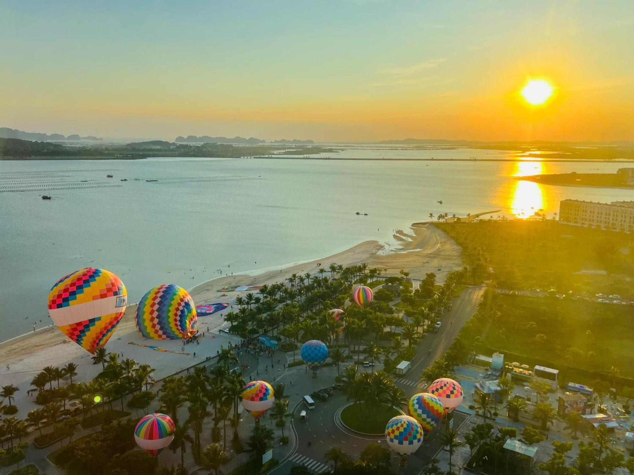 ALacarte Hạ Long Bay Residence-sea view