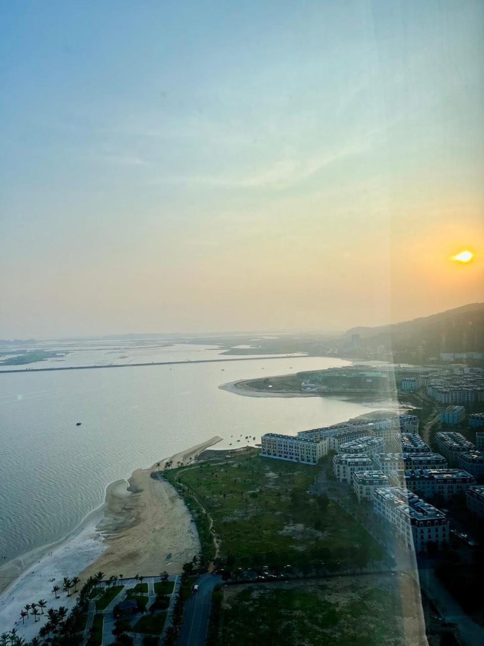 ALacarte Hạ Long Bay Residence-sea view