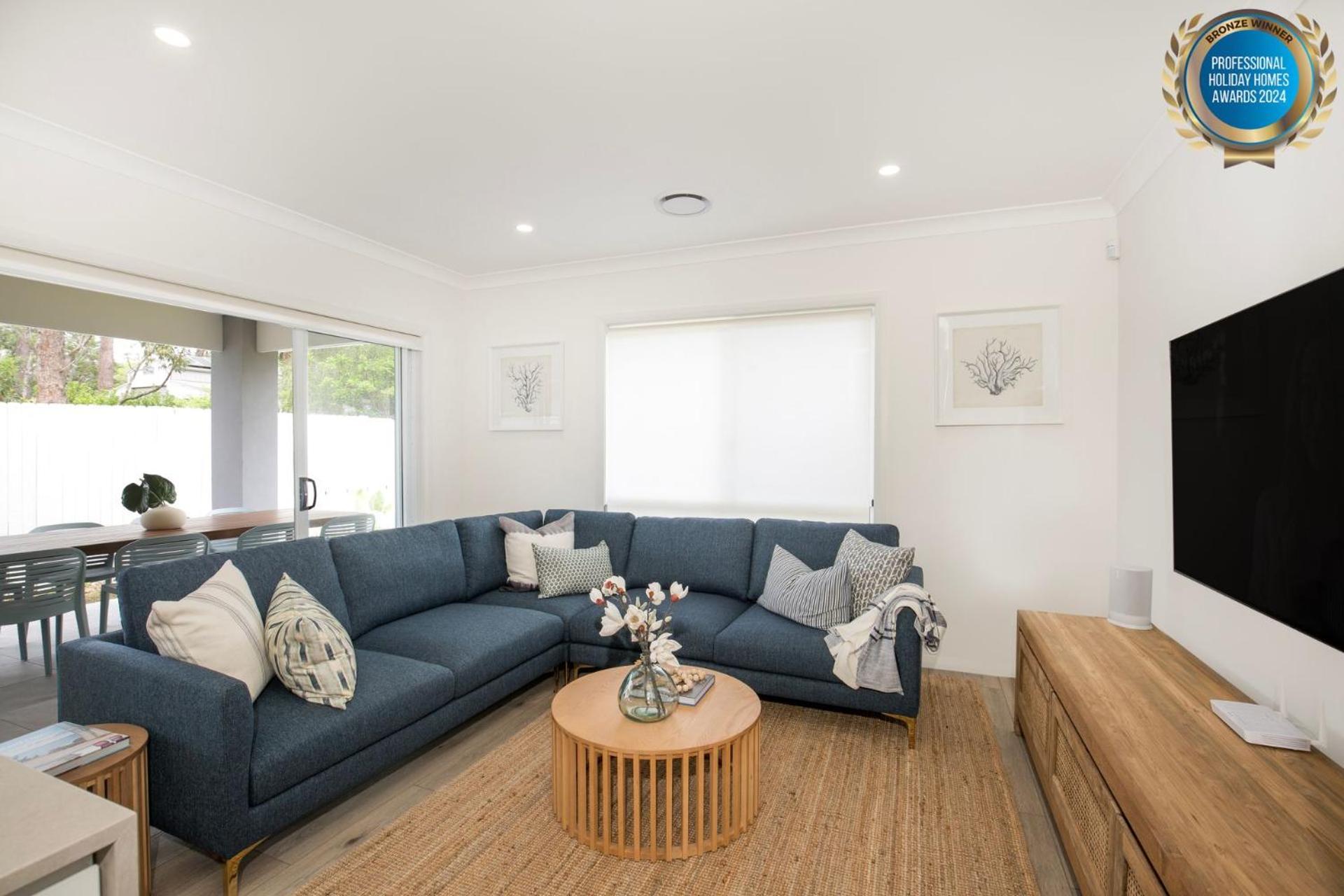The Coast Beach - Pet Friendly - 2 Mins Walk to Bay