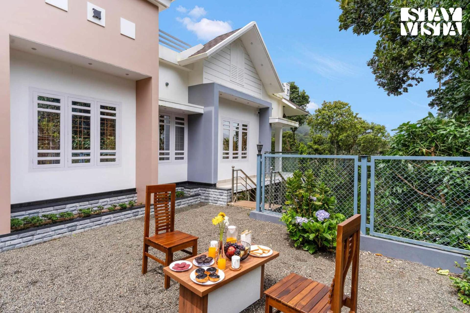 StayVista at Cardamom Casa with Lawn, Terrace & BBQ view 3