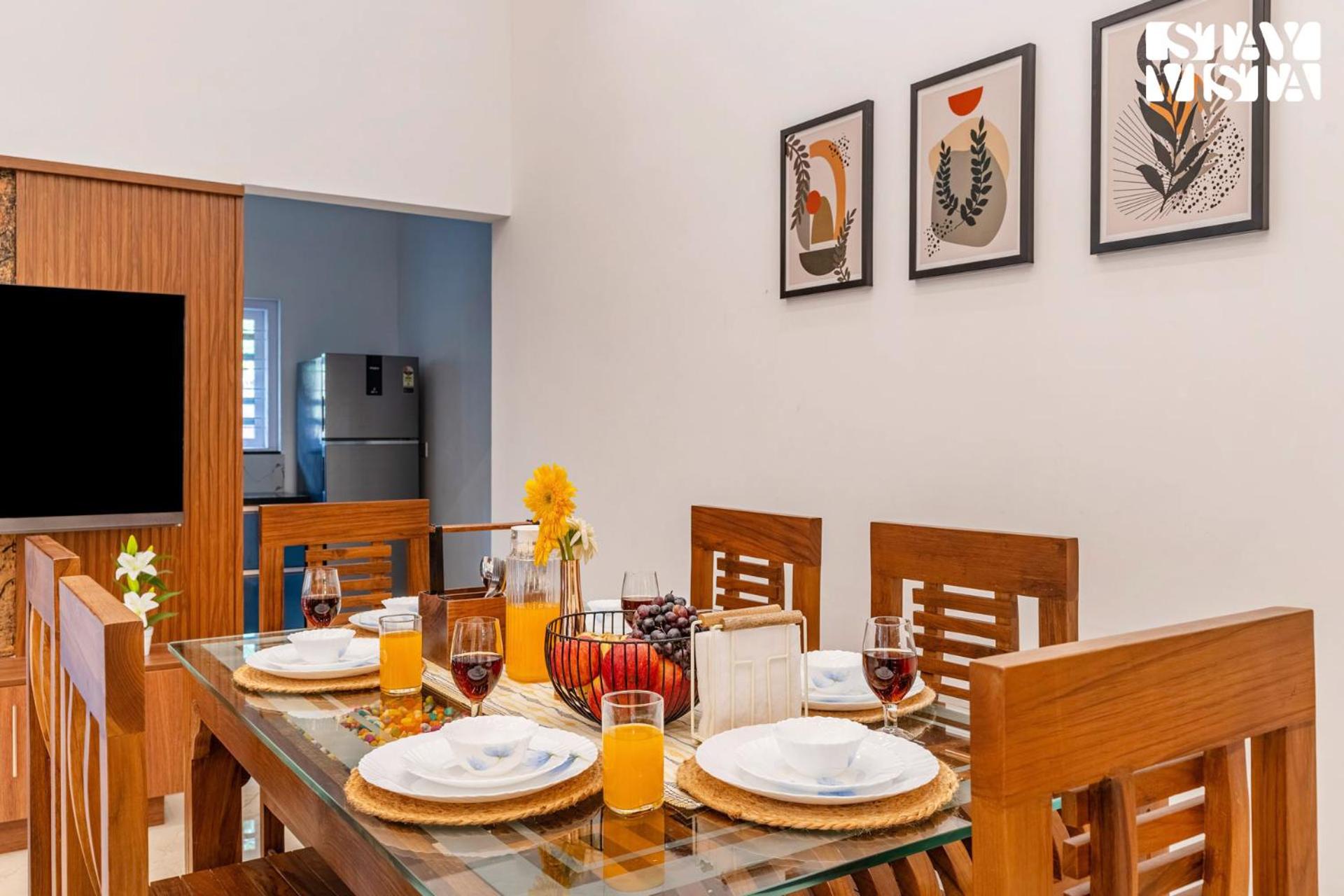 StayVista at Cardamom Casa with Lawn, Terrace & BBQ view 5